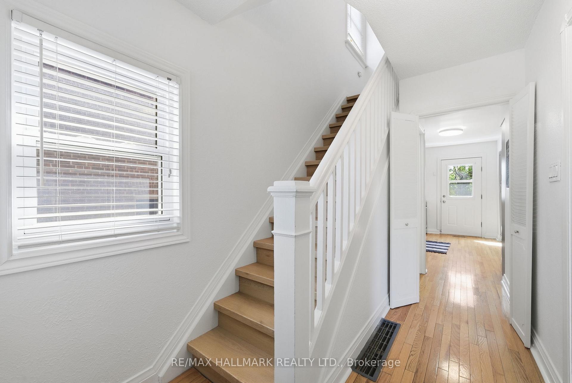 Photo 18 of 69 Thursfield Crescent, Toronto, Leaside — HOMEH
