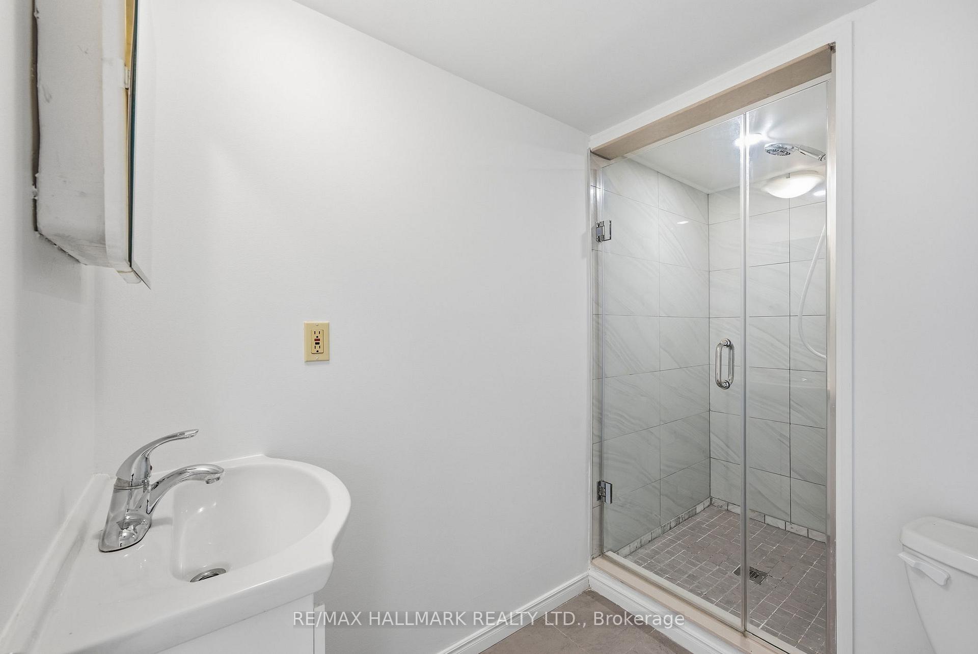 Photo 31 of 69 Thursfield Crescent, Toronto, Leaside — HOMEH
