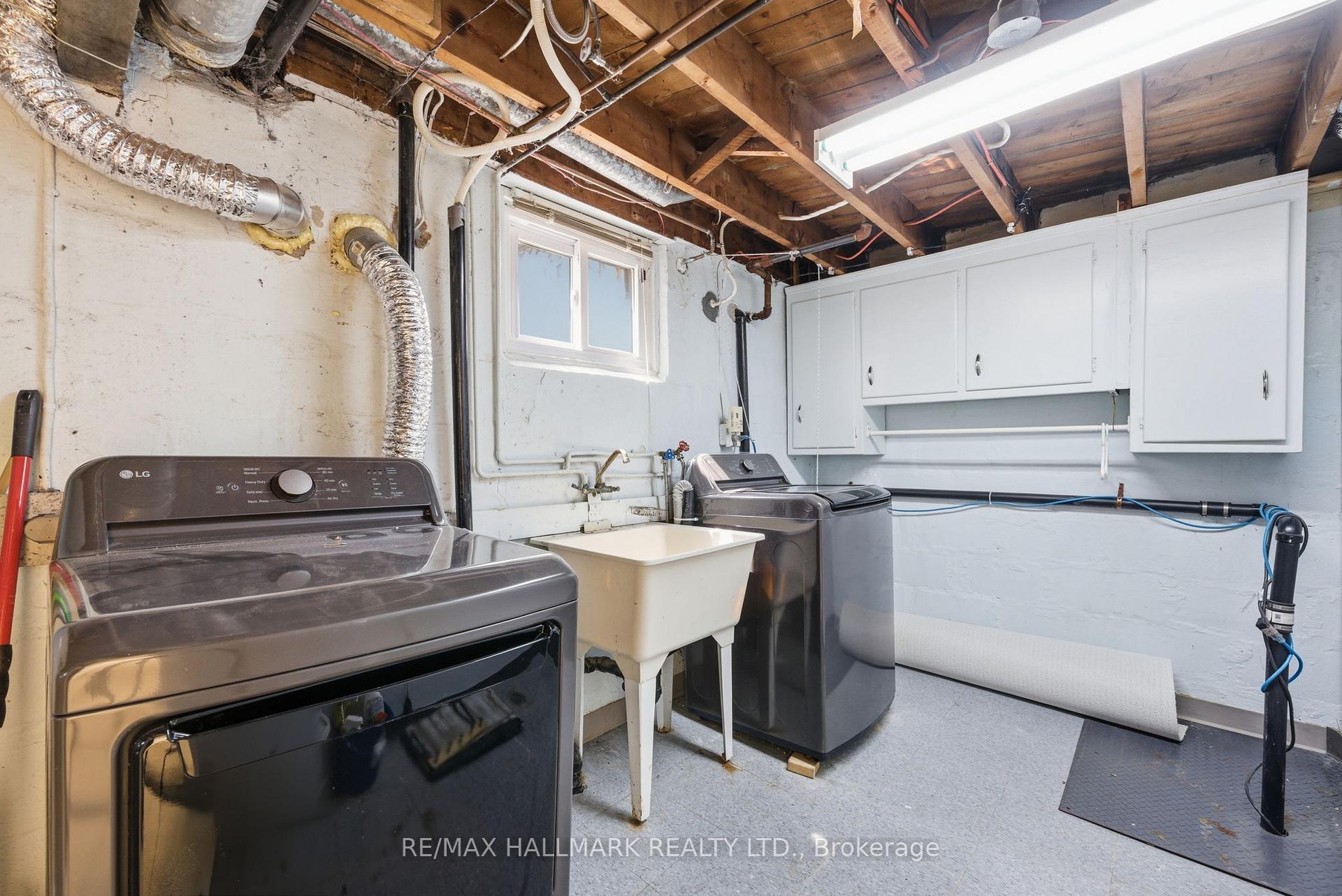 Photo 32 of 69 Thursfield Crescent, Toronto, Leaside — HOMEH