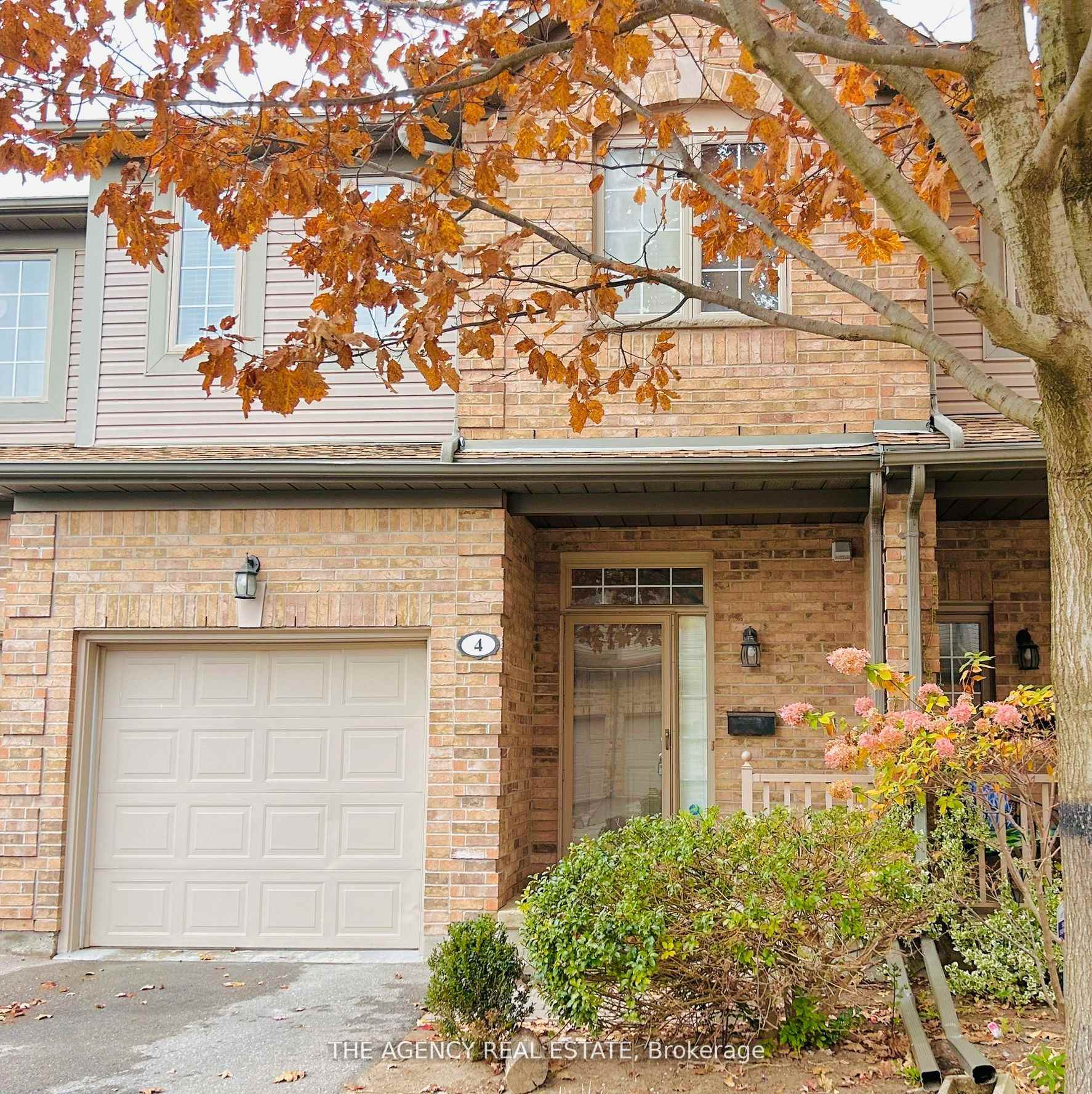 Photo of Unit 4, 185 North Centre Road