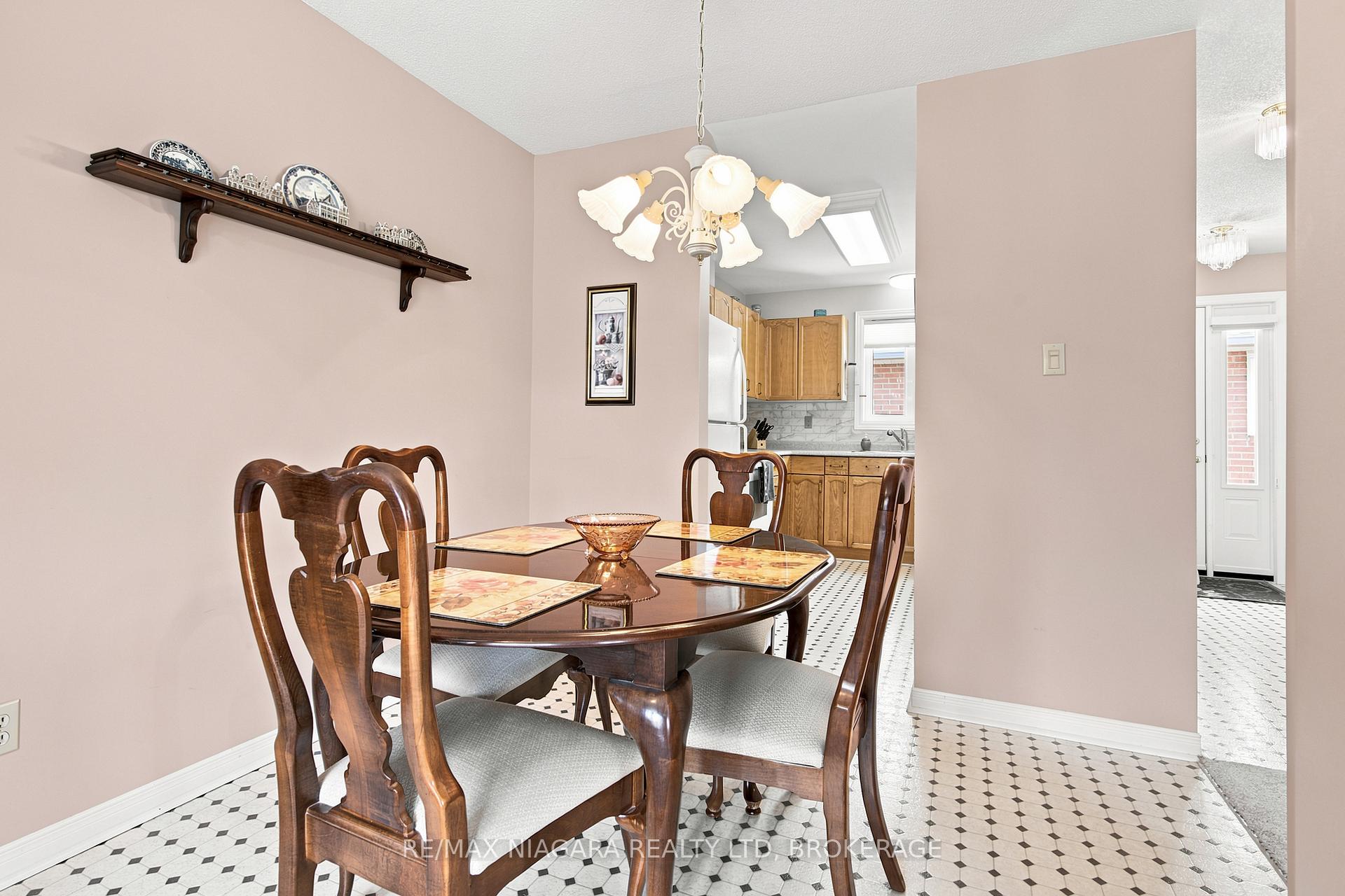 Photo 12 of Unit 99, 122 Bunting Road, St. Catharines, E. Chester — HOMEH