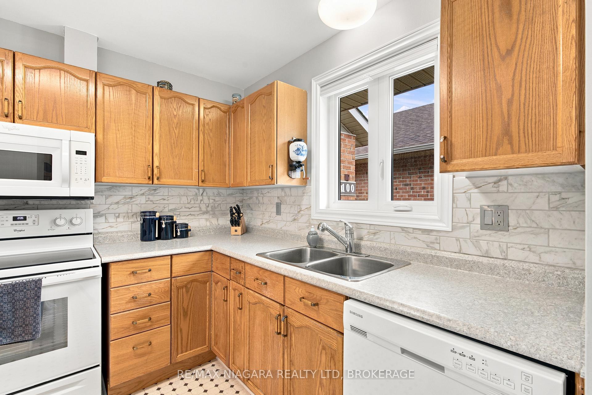 Photo 17 of Unit 99, 122 Bunting Road, St. Catharines, E. Chester — HOMEH