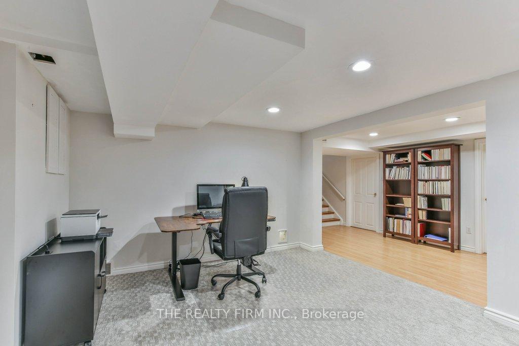 Photo 38 of 2 Oakwood Drive, London, South B — HOMEH