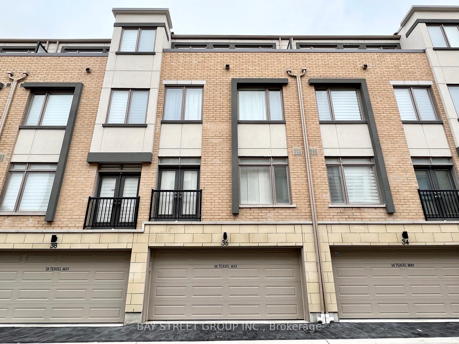 Photo 2 of 36 Teasel Way, Markham, Unionville — HOMEH