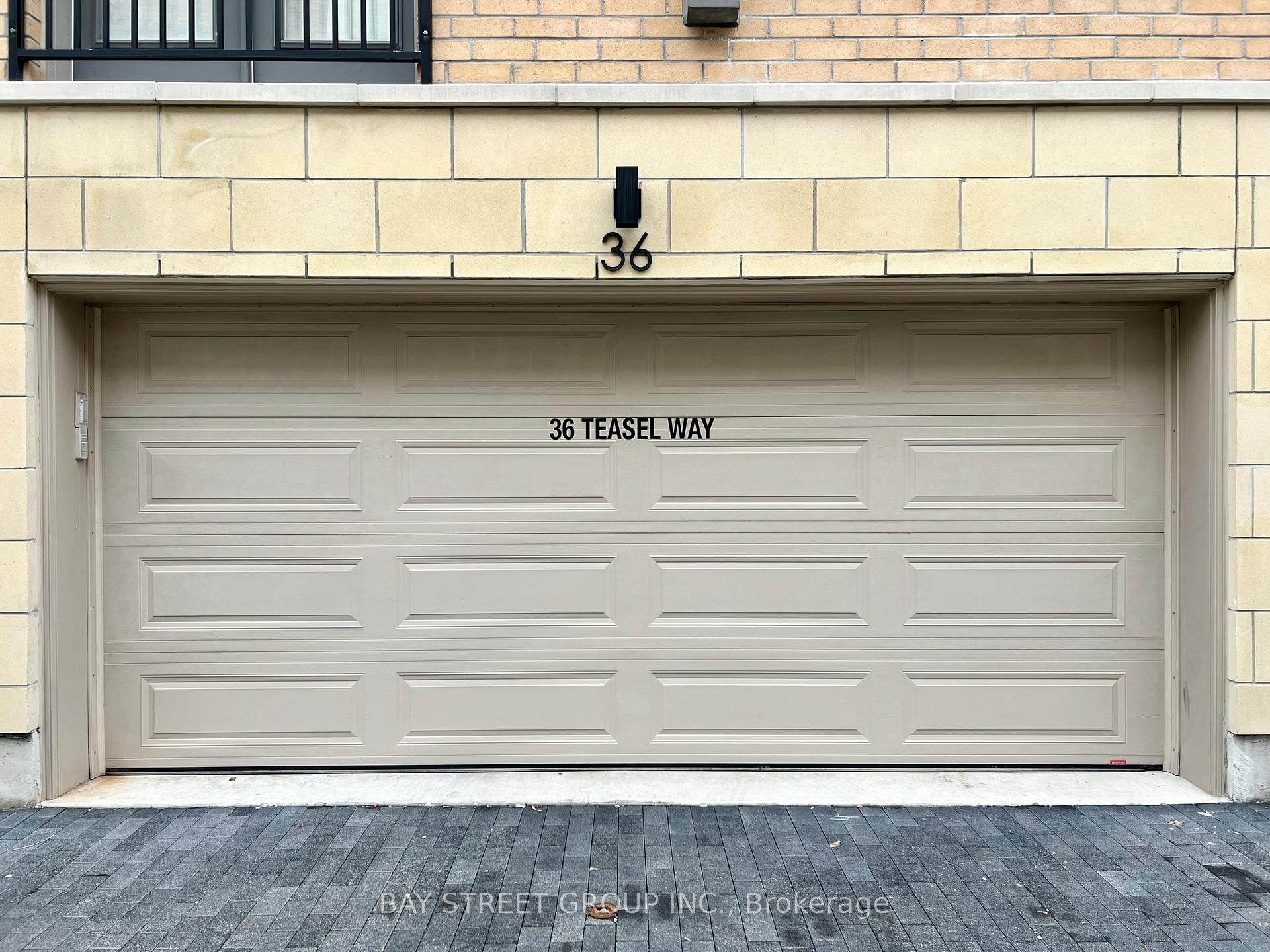 Photo 3 of 36 Teasel Way, Markham, Unionville — HOMEH