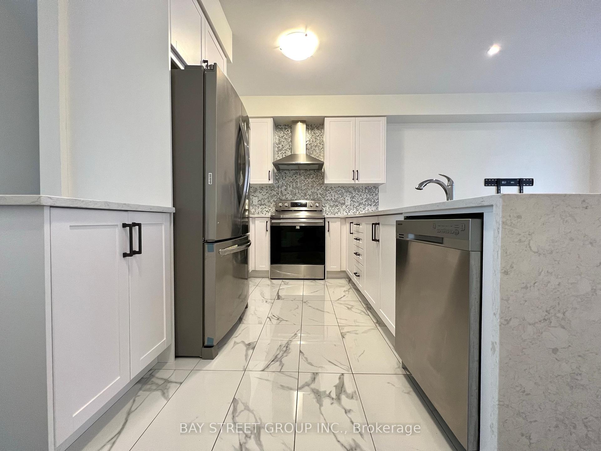 Photo 12 of 36 Teasel Way, Markham, Unionville — HOMEH