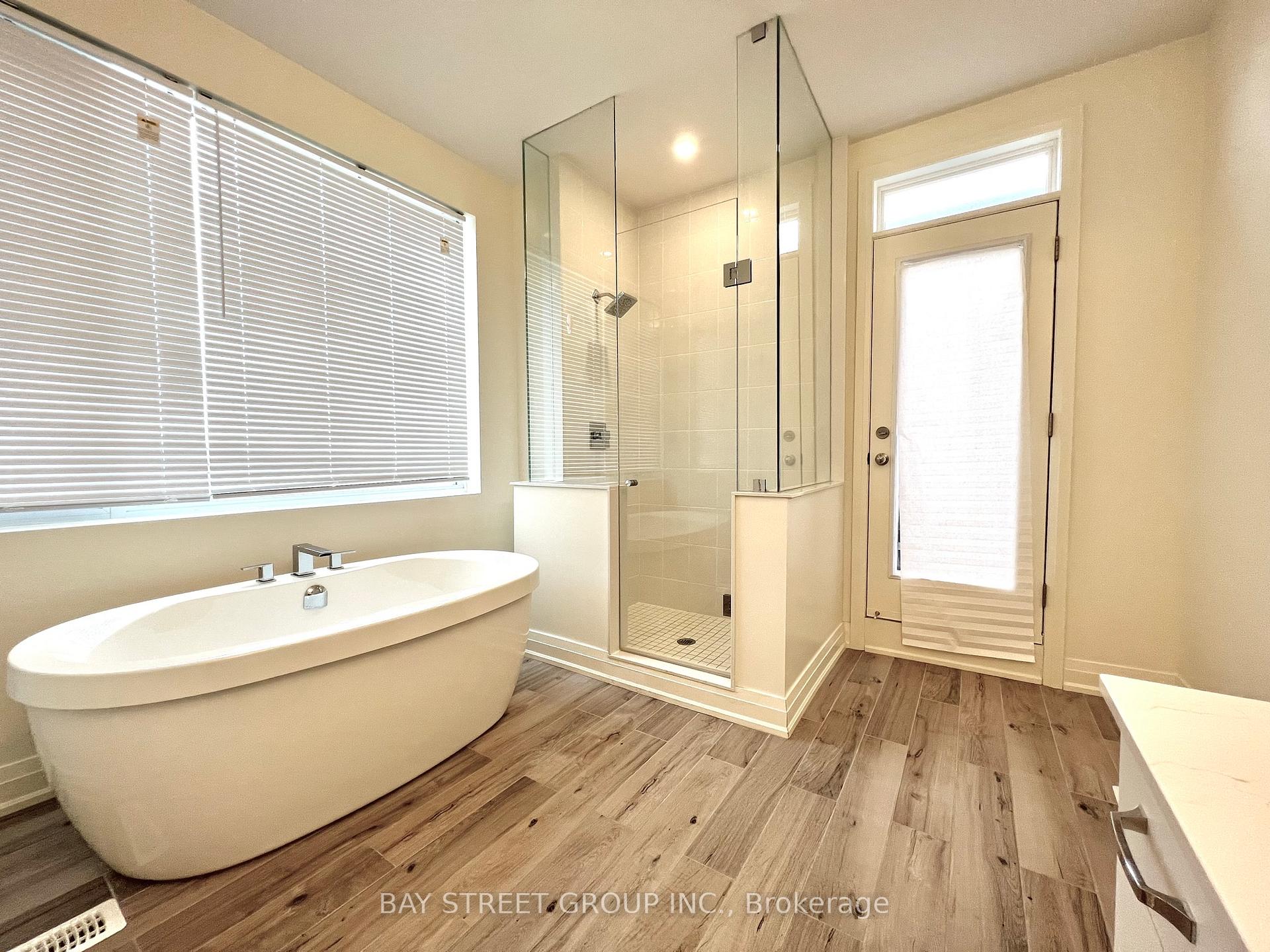Photo 17 of 36 Teasel Way, Markham, Unionville — HOMEH