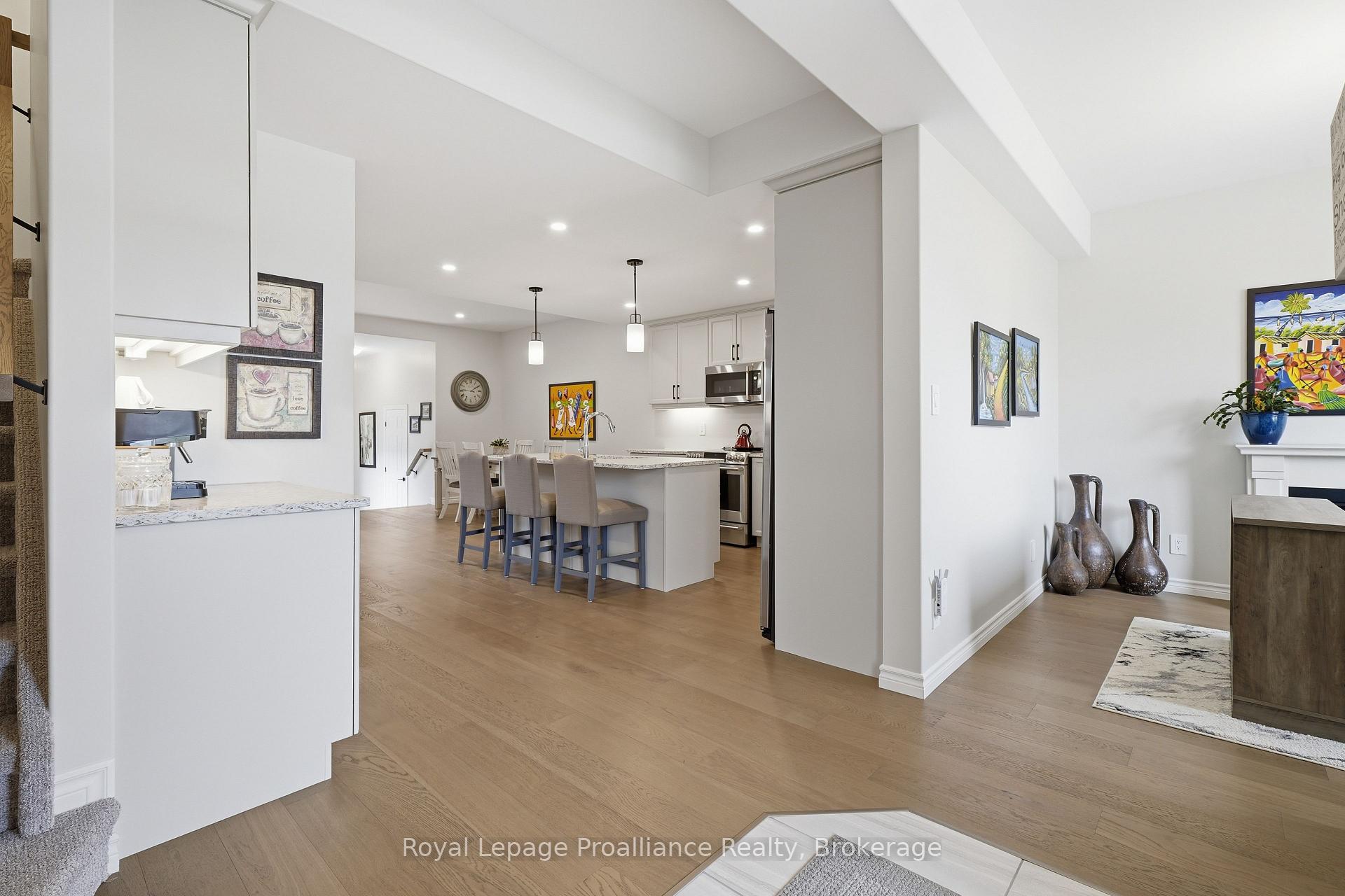 Photo 4 of 24 Riverstone Way, Belleville, Thurlow Ward — HOMEH