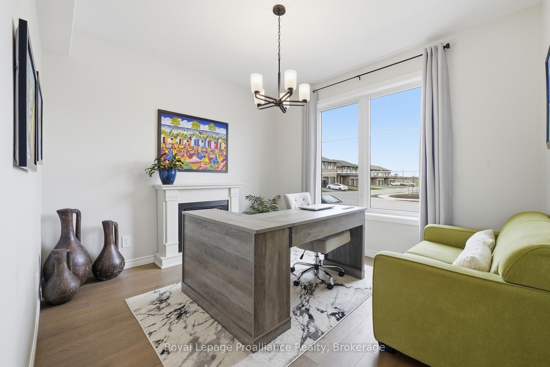 Photo 5 of 24 Riverstone Way, Belleville, Thurlow Ward — HOMEH