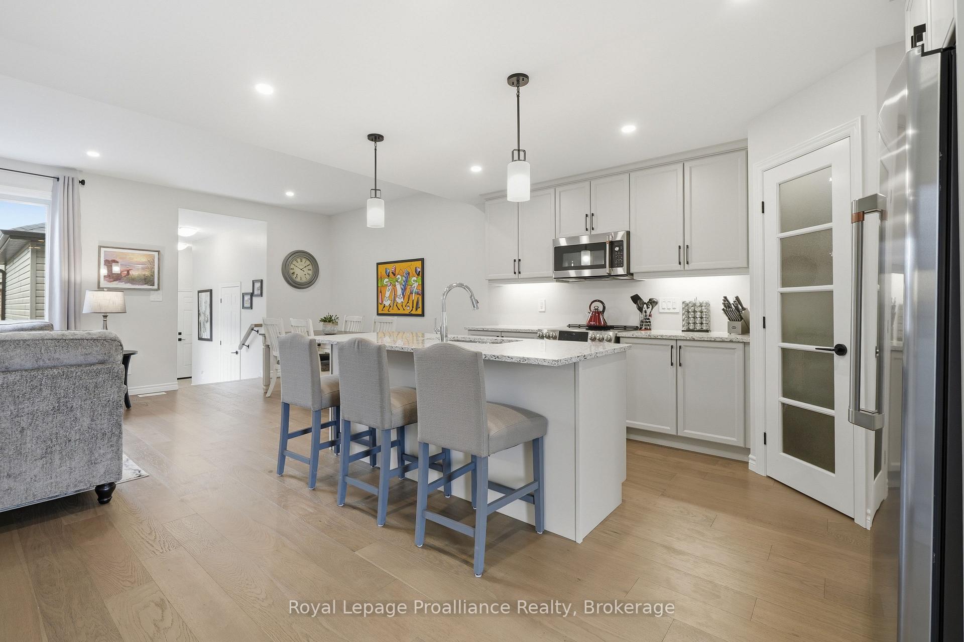 Photo 7 of 24 Riverstone Way, Belleville, Thurlow Ward — HOMEH