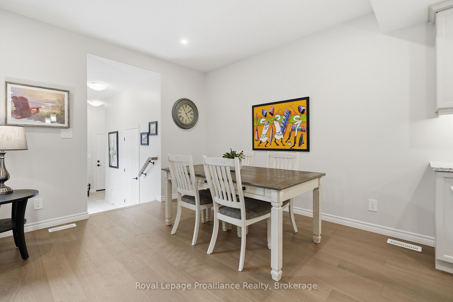 Photo 10 of 24 Riverstone Way, Belleville, Thurlow Ward — HOMEH