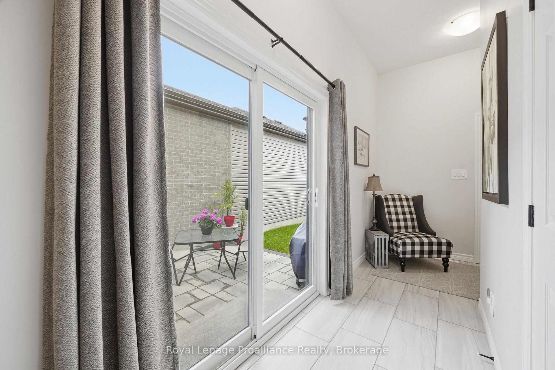 Photo 14 of 24 Riverstone Way, Belleville, Thurlow Ward — HOMEH