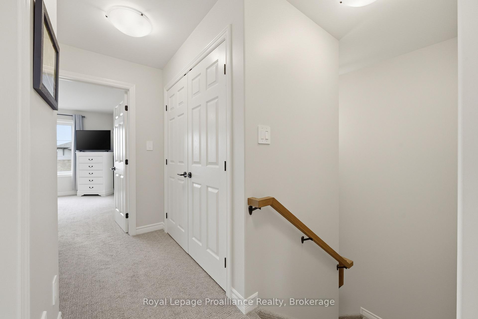 Photo 17 of 24 Riverstone Way, Belleville, Thurlow Ward — HOMEH