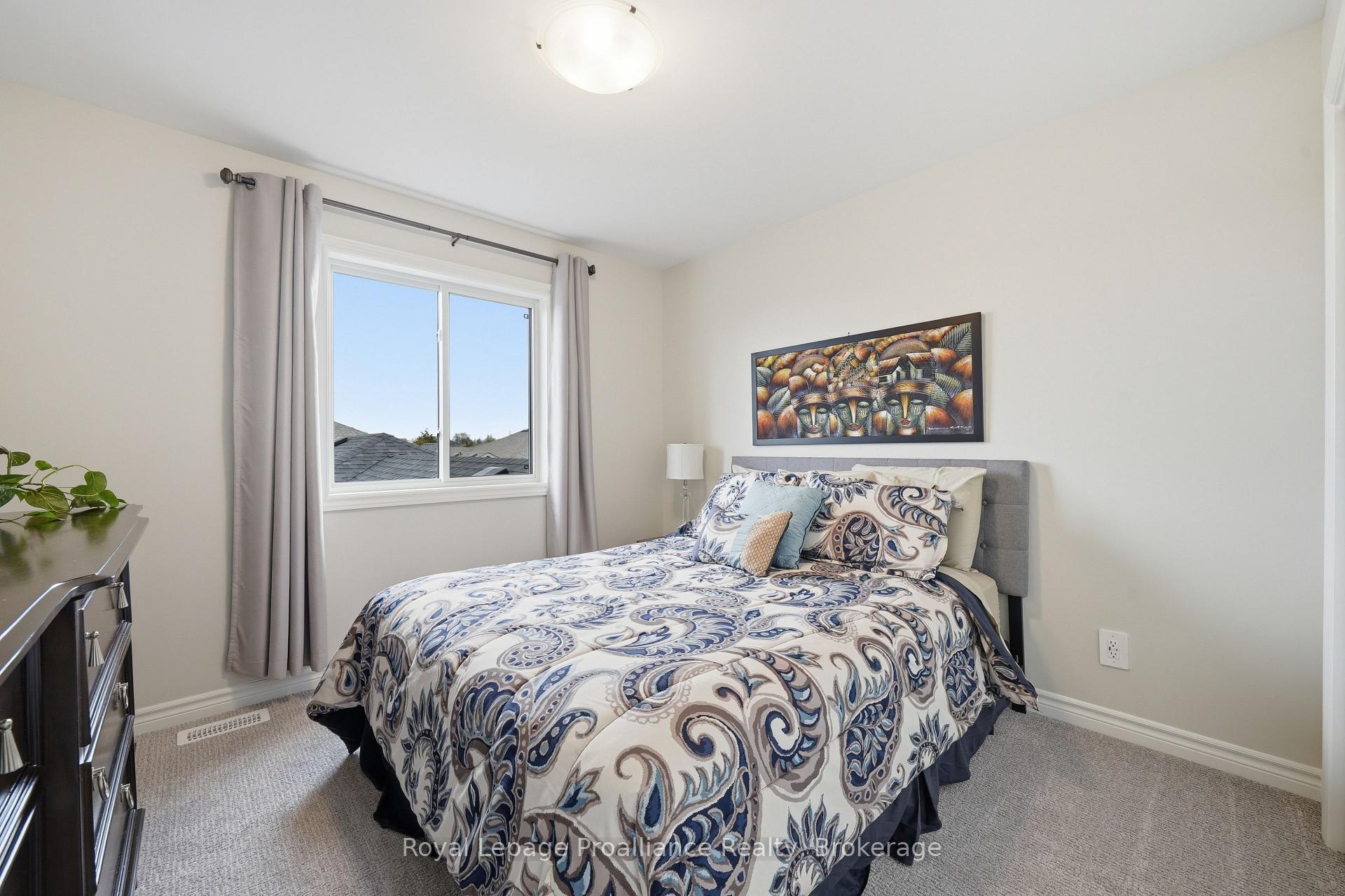 Photo 18 of 24 Riverstone Way, Belleville, Thurlow Ward — HOMEH