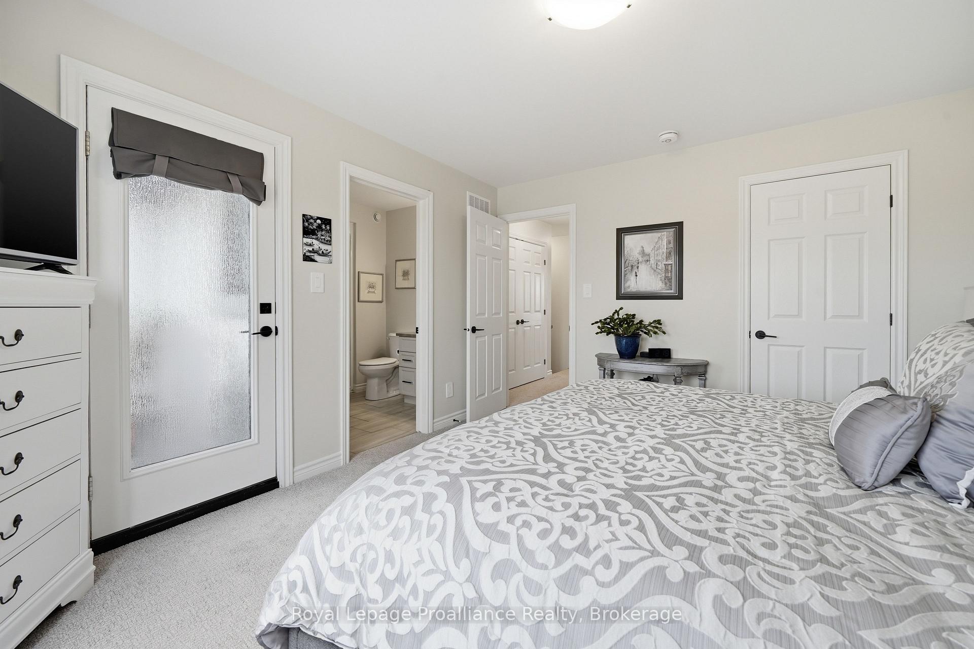 Photo 25 of 24 Riverstone Way, Belleville, Thurlow Ward — HOMEH