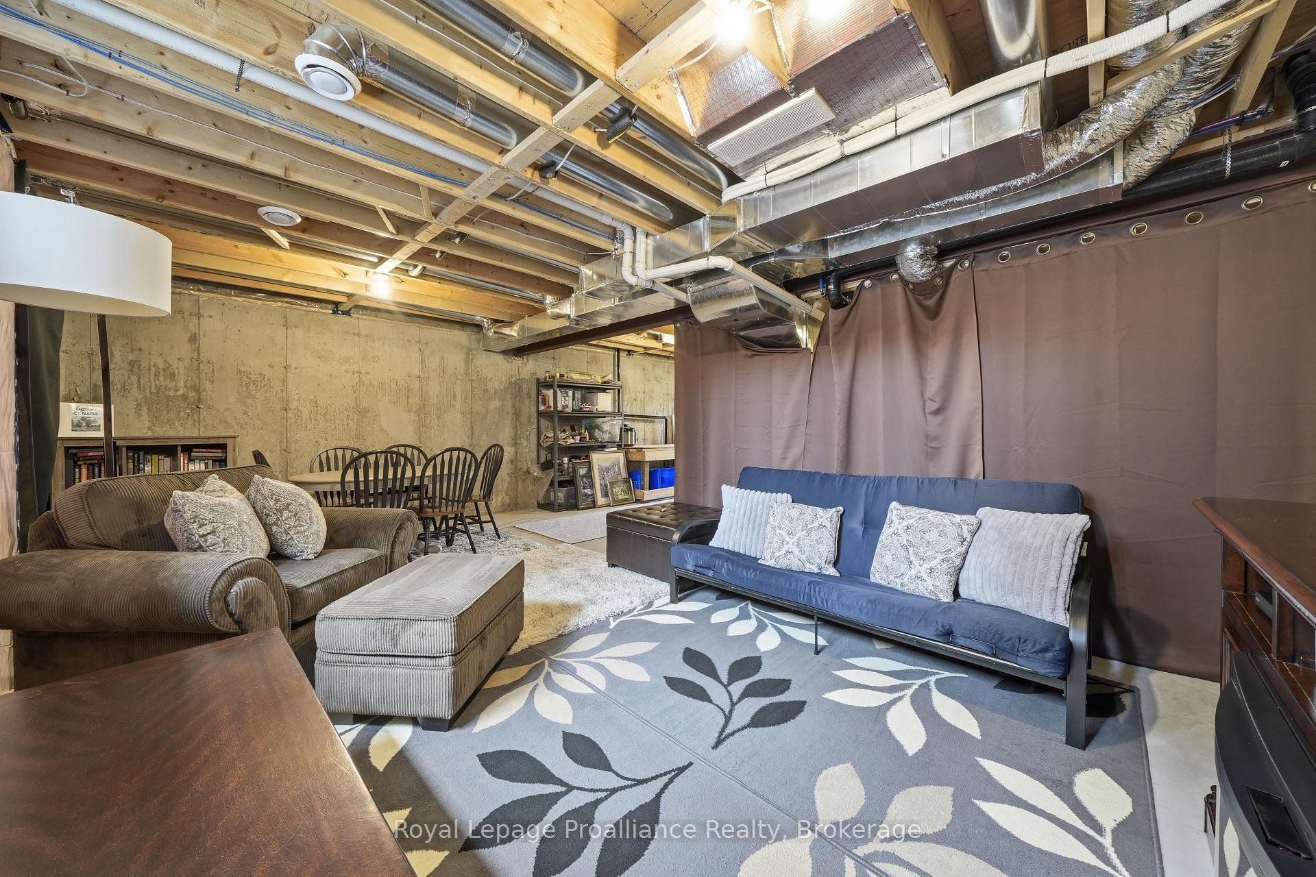 Photo 32 of 24 Riverstone Way, Belleville, Thurlow Ward — HOMEH