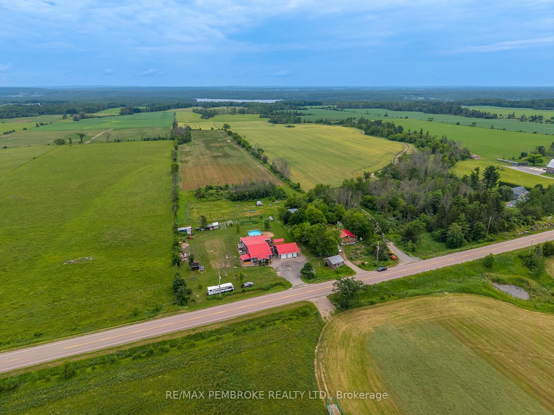 Photo 3 of 1890 Queensline Road, Whitewater Region, Whitewater Region — HOMEH