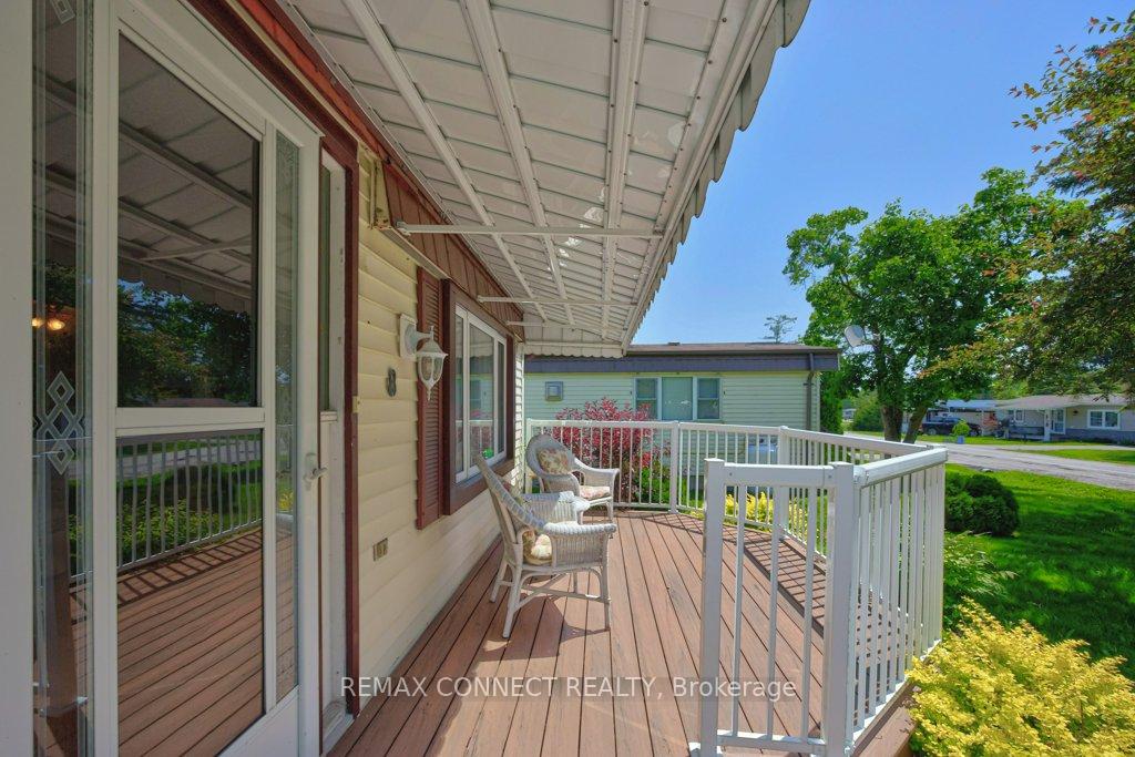 Photo 3 of 8 Circle Drive, Kawartha Lakes, Fenelon — HOMEH