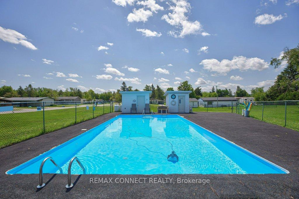 Photo 38 of 8 Circle Drive, Kawartha Lakes, Fenelon — HOMEH