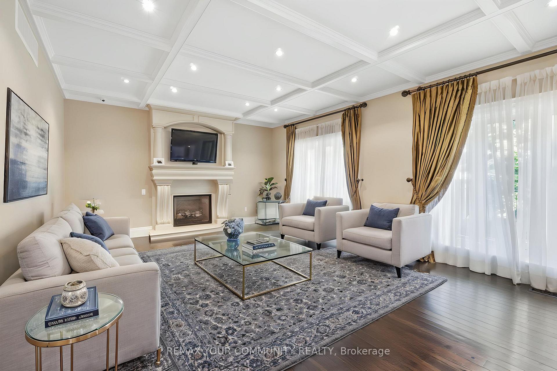 Photo 8 of 58 Buck's Place, Vaughan, East Woodbridge — HOMEH