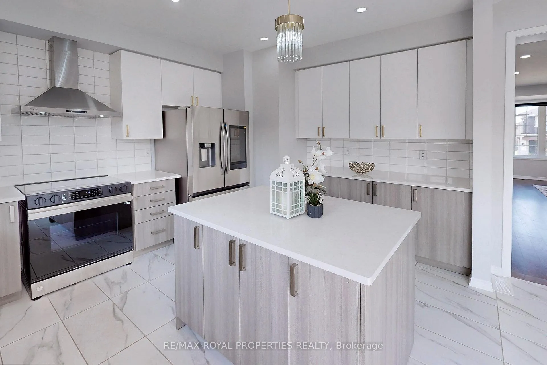 Photo 10 of 350 Coronation Road, Whitby, Rural Whitby — HOMEH