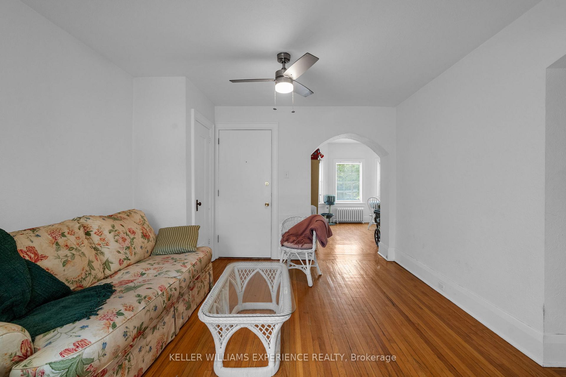 Photo 4 of Unit 7, 101 Clapperton Street, Barrie, Codrington — HOMEH
