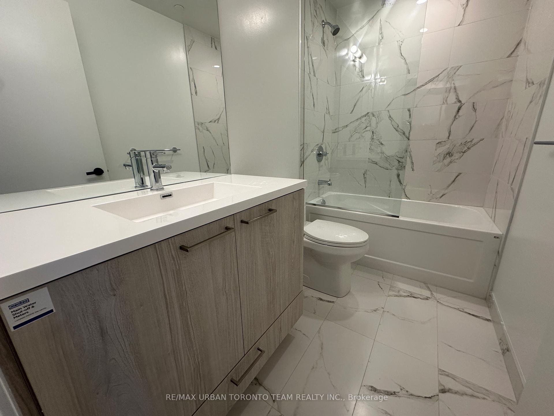 Photo 5 of Unit 4203, 225 Commerce Street, Vaughan, Vaughan Corporate Centre — HOMEH