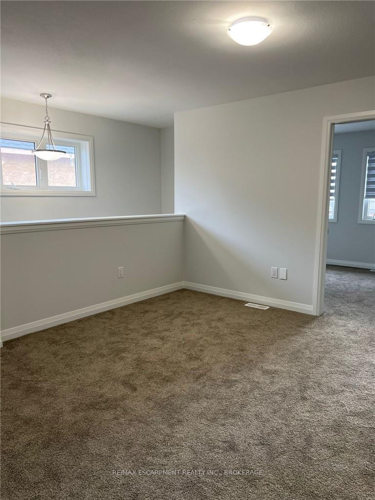 Photo 9 of 45 Bur Oak Drive, Thorold, Confederation Heights — HOMEH