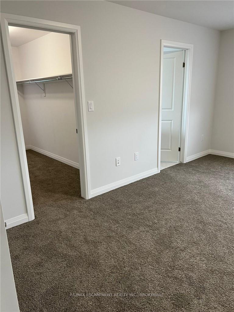 Photo 16 of 45 Bur Oak Drive, Thorold, Confederation Heights — HOMEH
