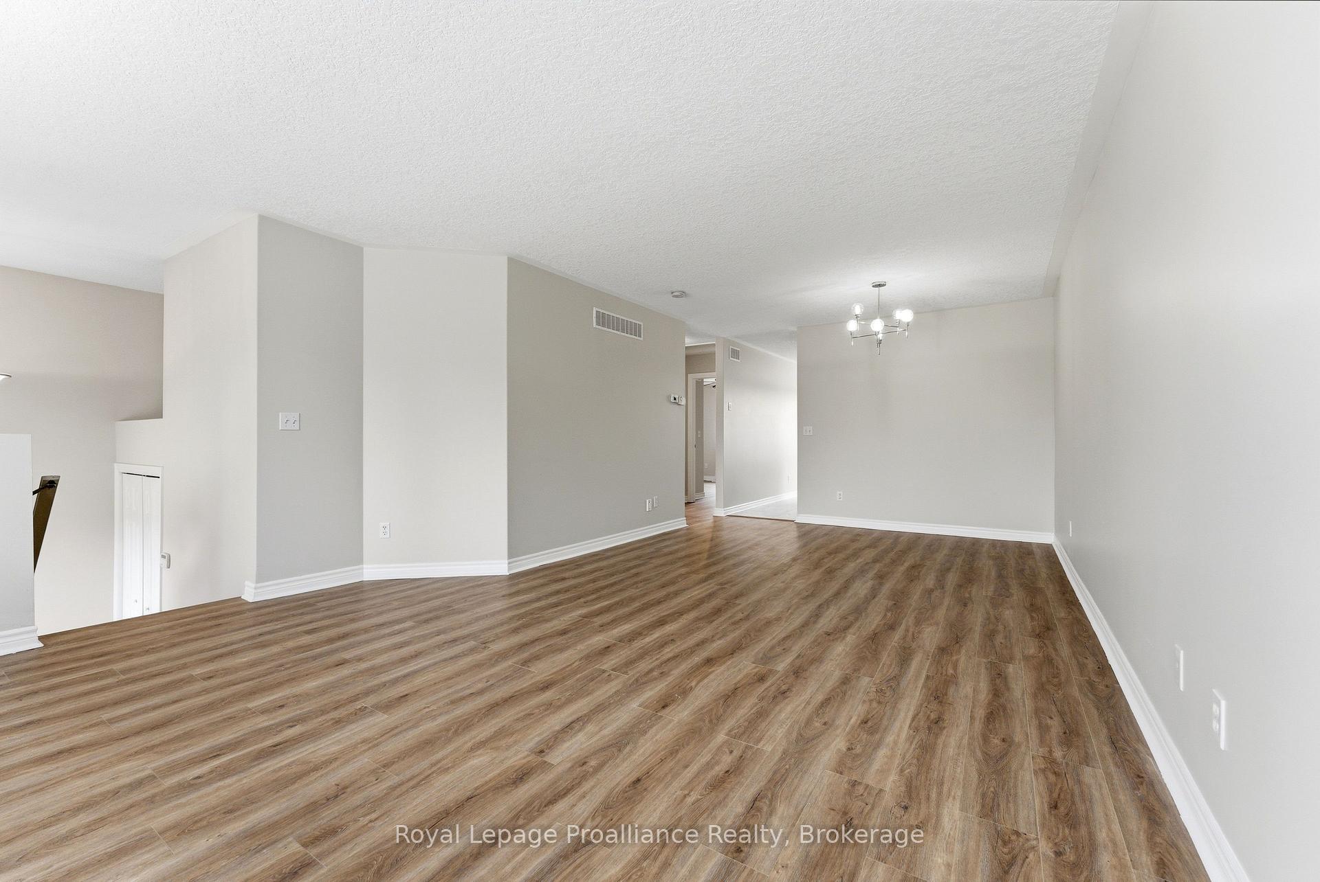 Photo 5 of 116 Pine Street, Belleville, Belleville Ward — HOMEH