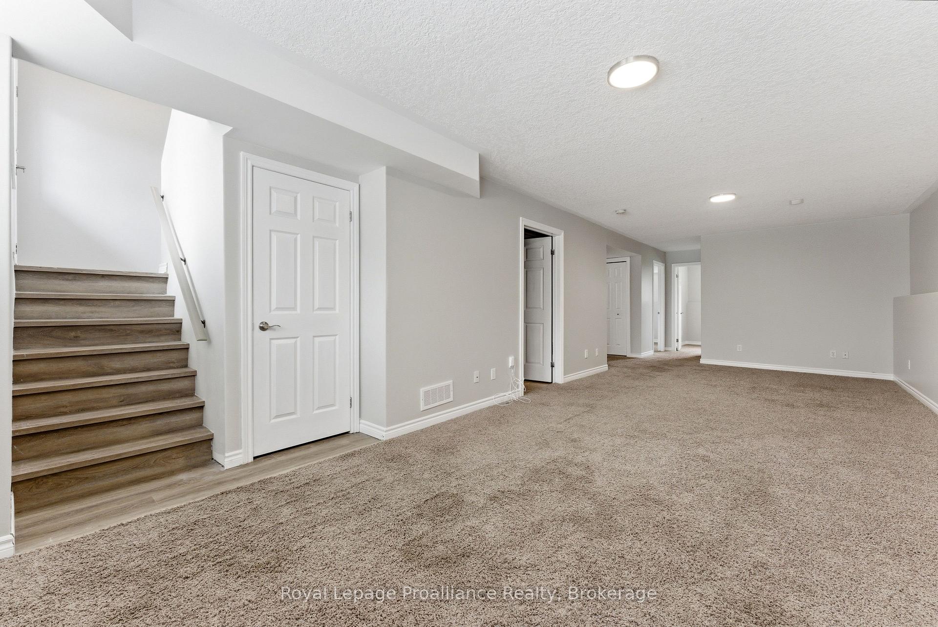 Photo 22 of 116 Pine Street, Belleville, Belleville Ward — HOMEH