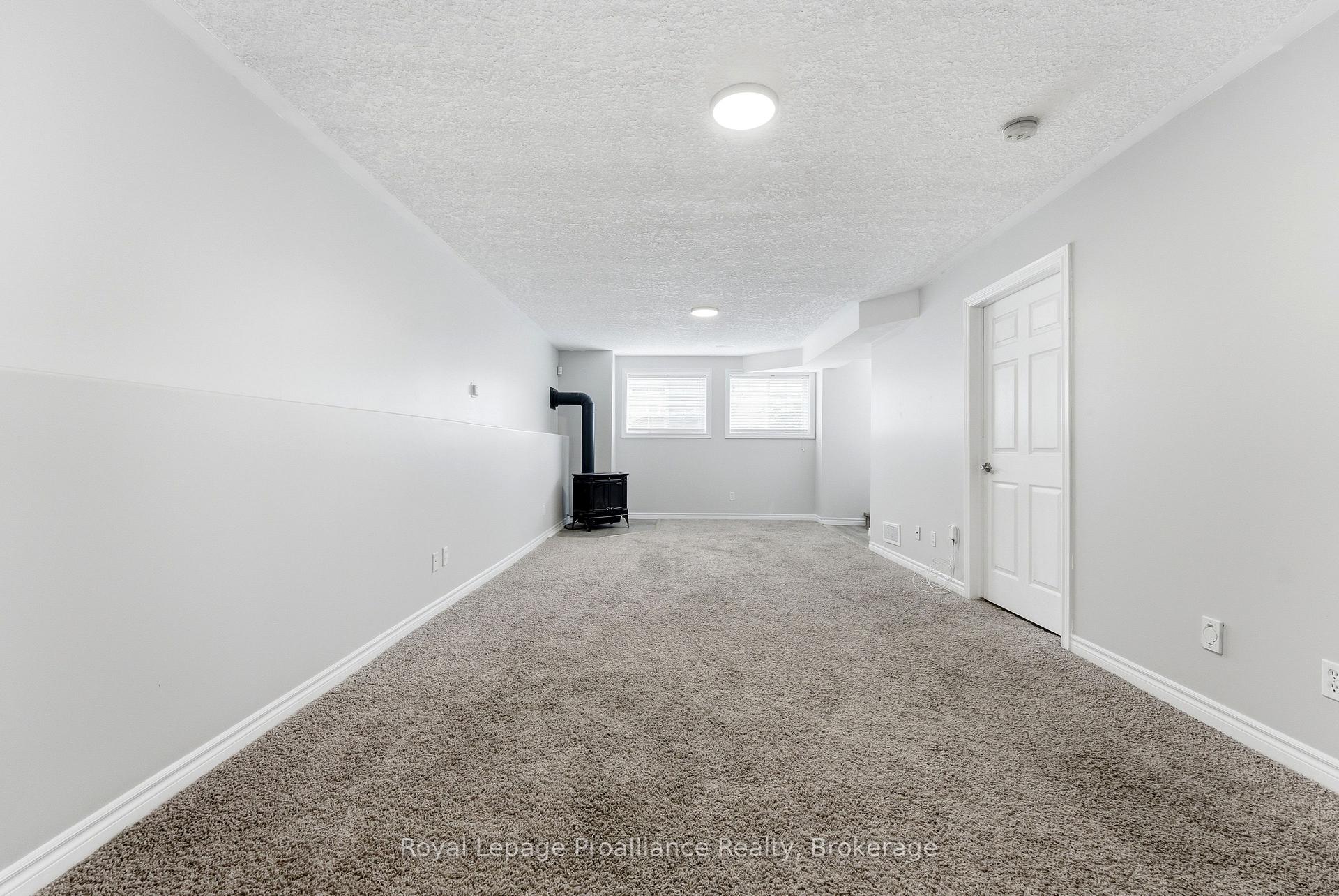 Photo 25 of 116 Pine Street, Belleville, Belleville Ward — HOMEH