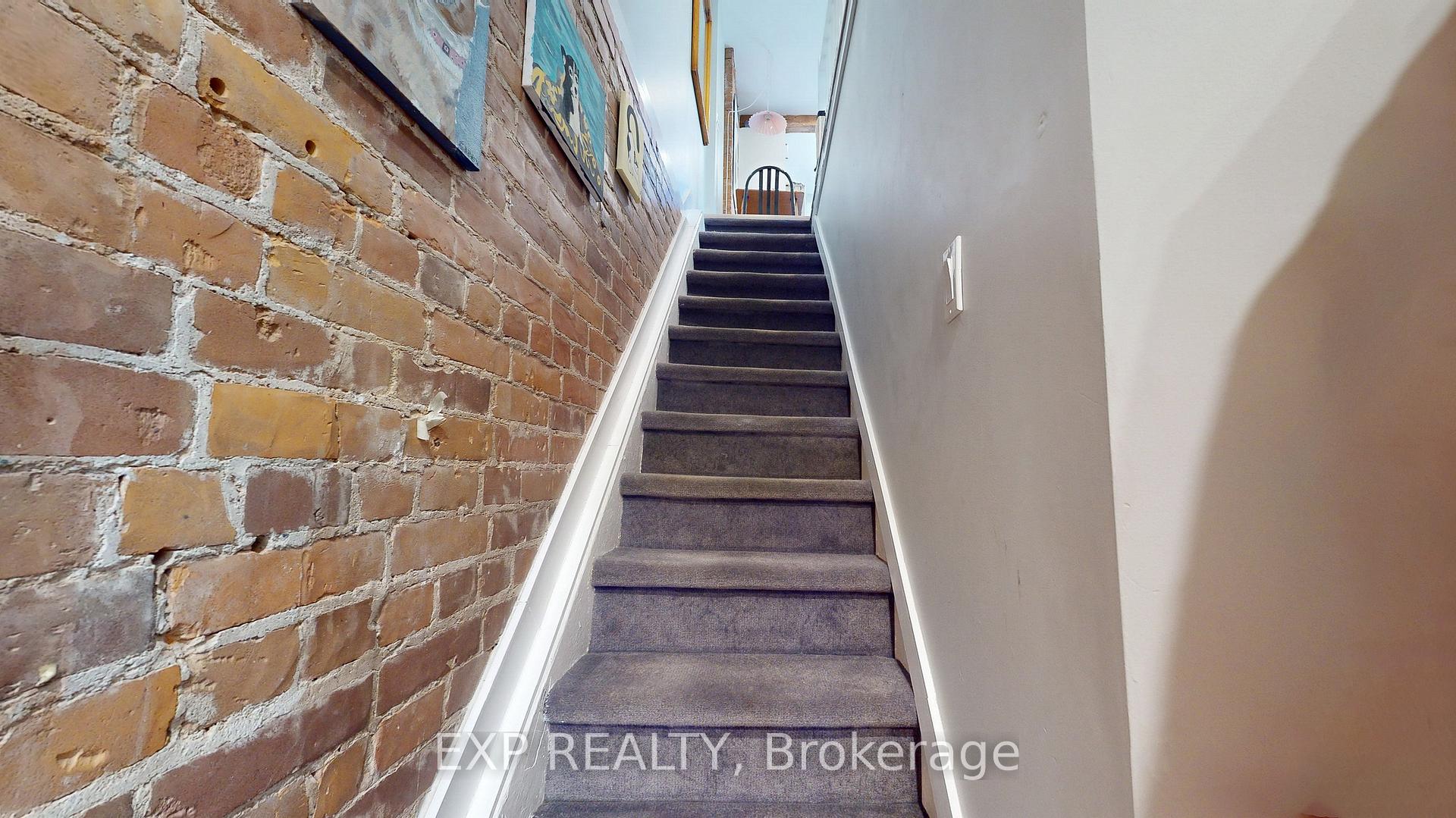 Photo 10 of Unit D, 122 Parkmount Road, Toronto, Greenwood-Coxwell — HOMEH