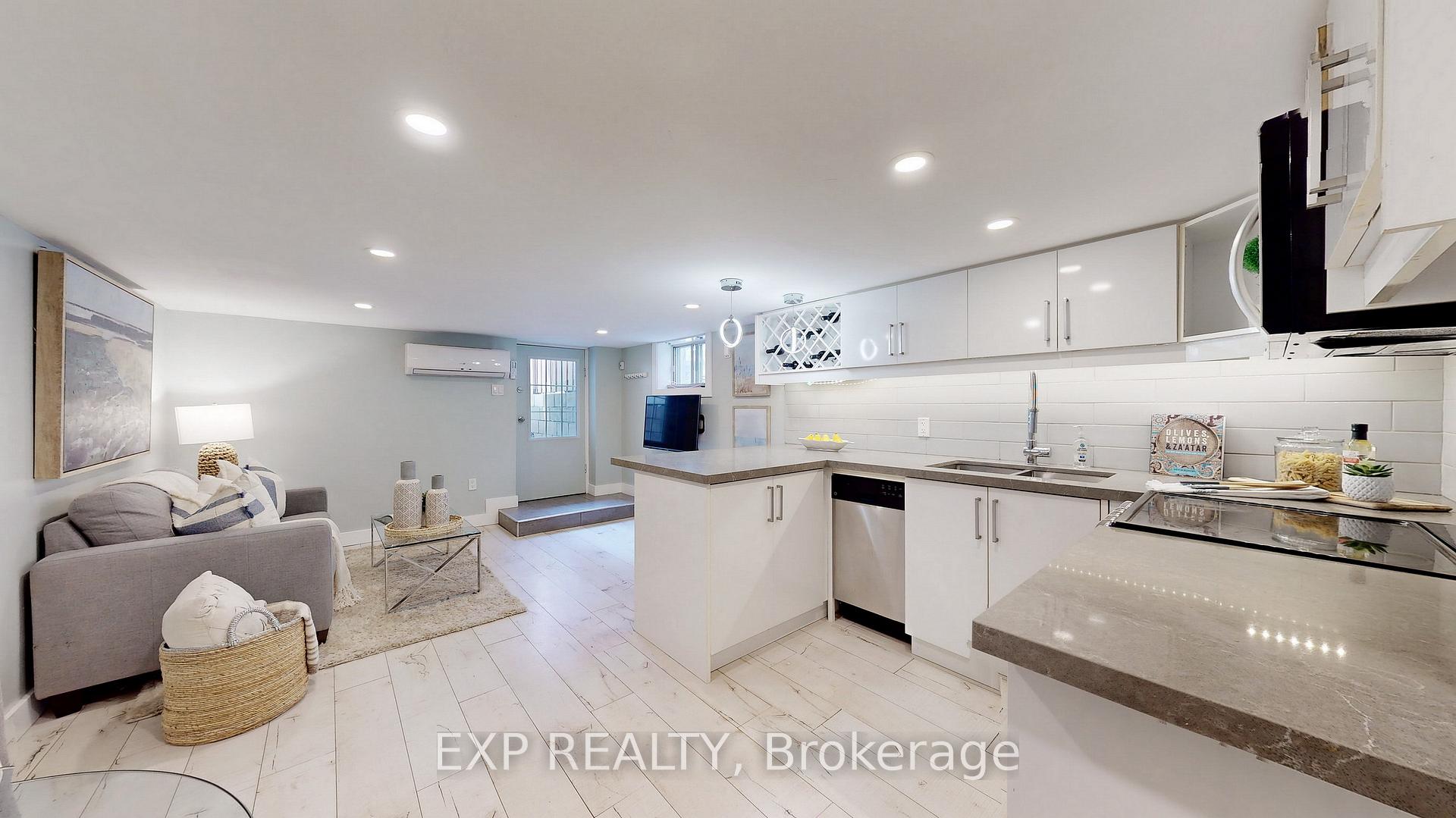 Photo 4 of Unit D, 122 Parkmount Road, Toronto, Greenwood-Coxwell — HOMEH