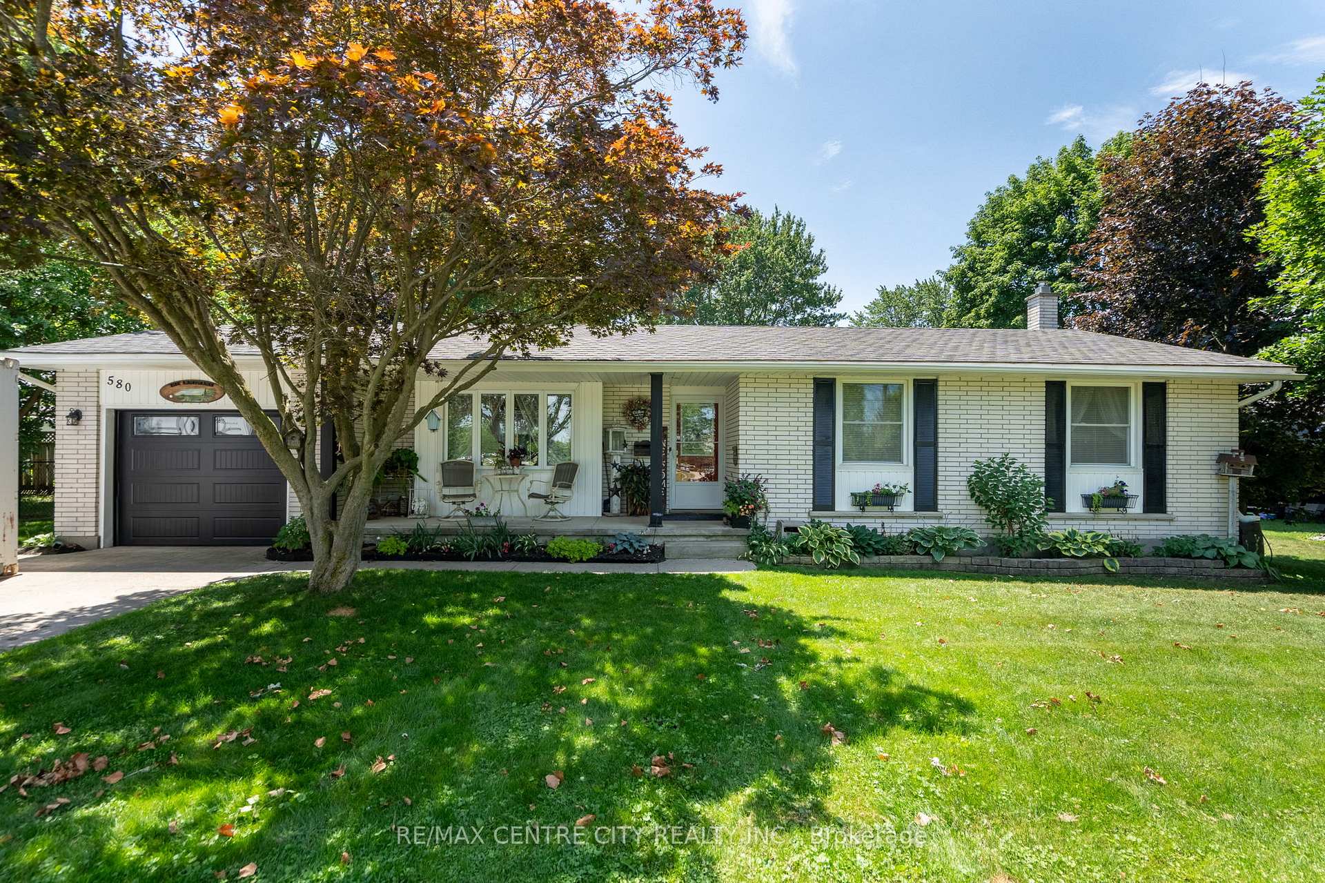Photo 1 of 580 Albert Street, Strathroy-Caradoc, NW — HOMEH