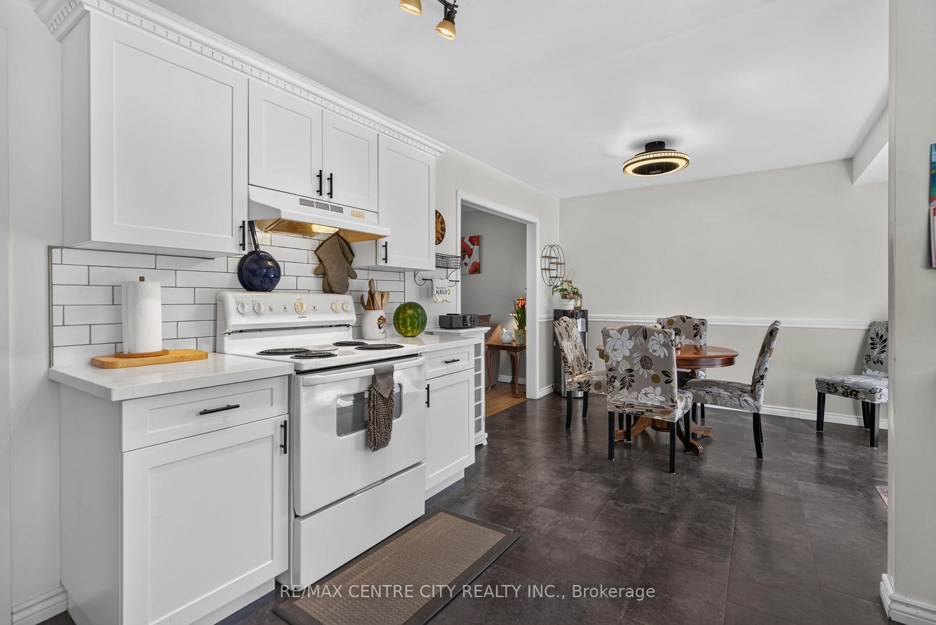 Photo 8 of 580 Albert Street, Strathroy-Caradoc, NW — HOMEH