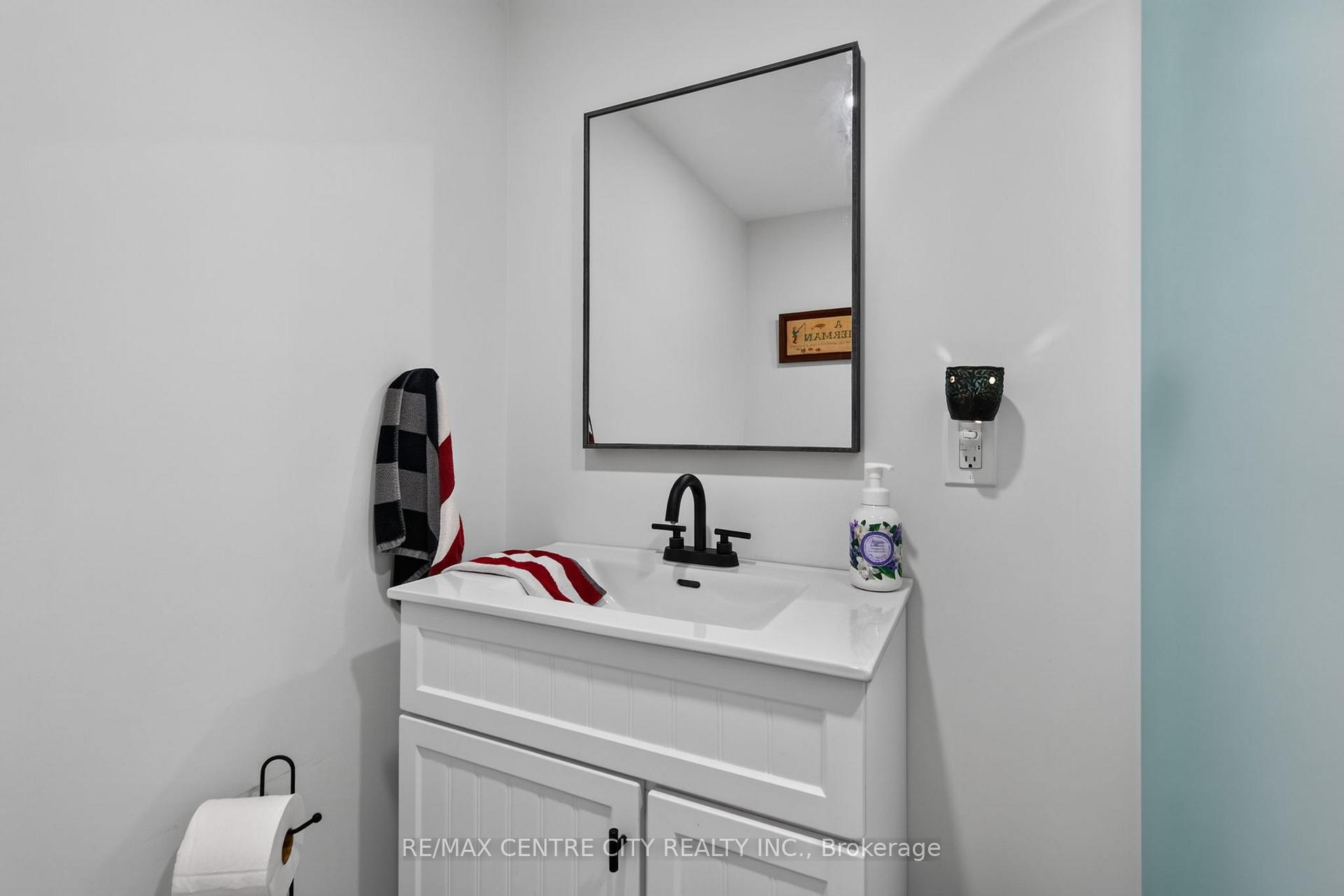 Photo 25 of 580 Albert Street, Strathroy-Caradoc, NW — HOMEH