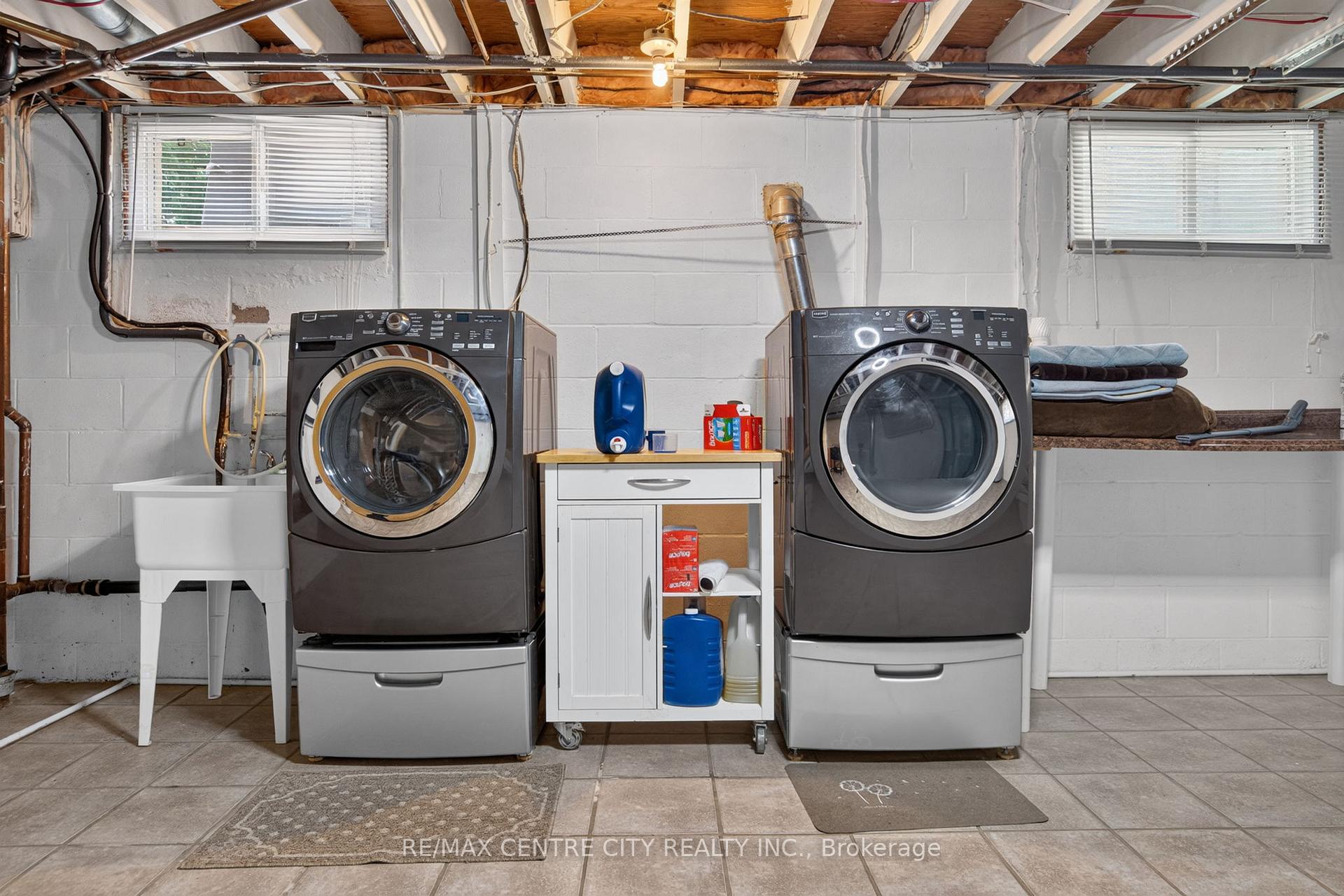Photo 32 of 580 Albert Street, Strathroy-Caradoc, NW — HOMEH
