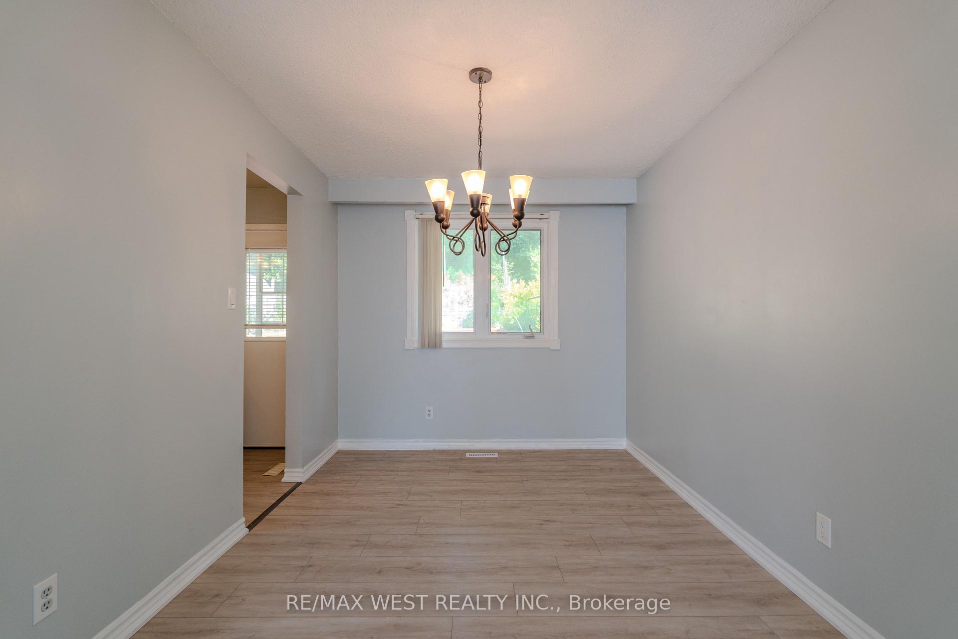 Photo 5 of 147 Forest Road, Brantford, Eagle Place — HOMEH
