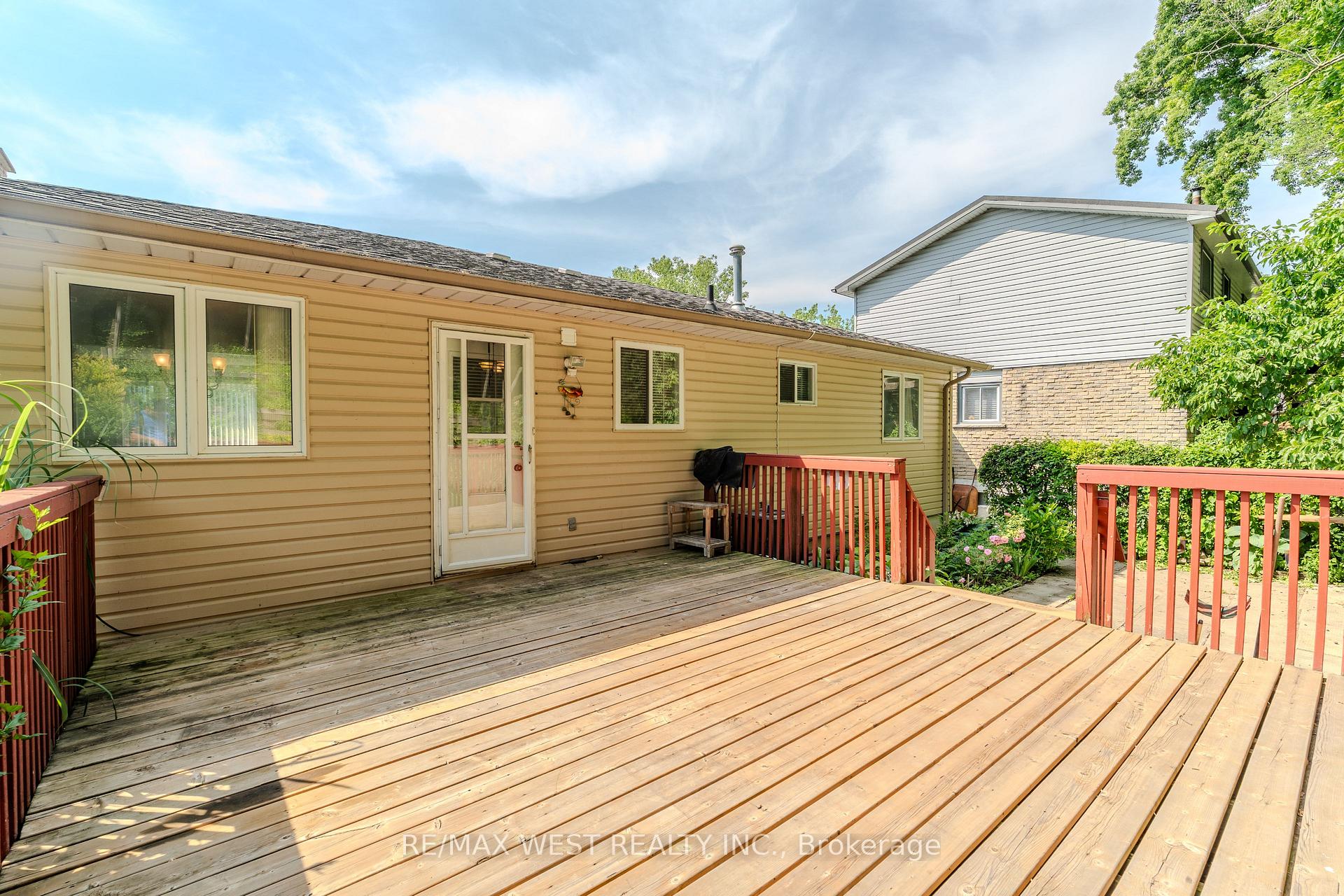 Photo 13 of 147 Forest Road, Brantford, Eagle Place — HOMEH