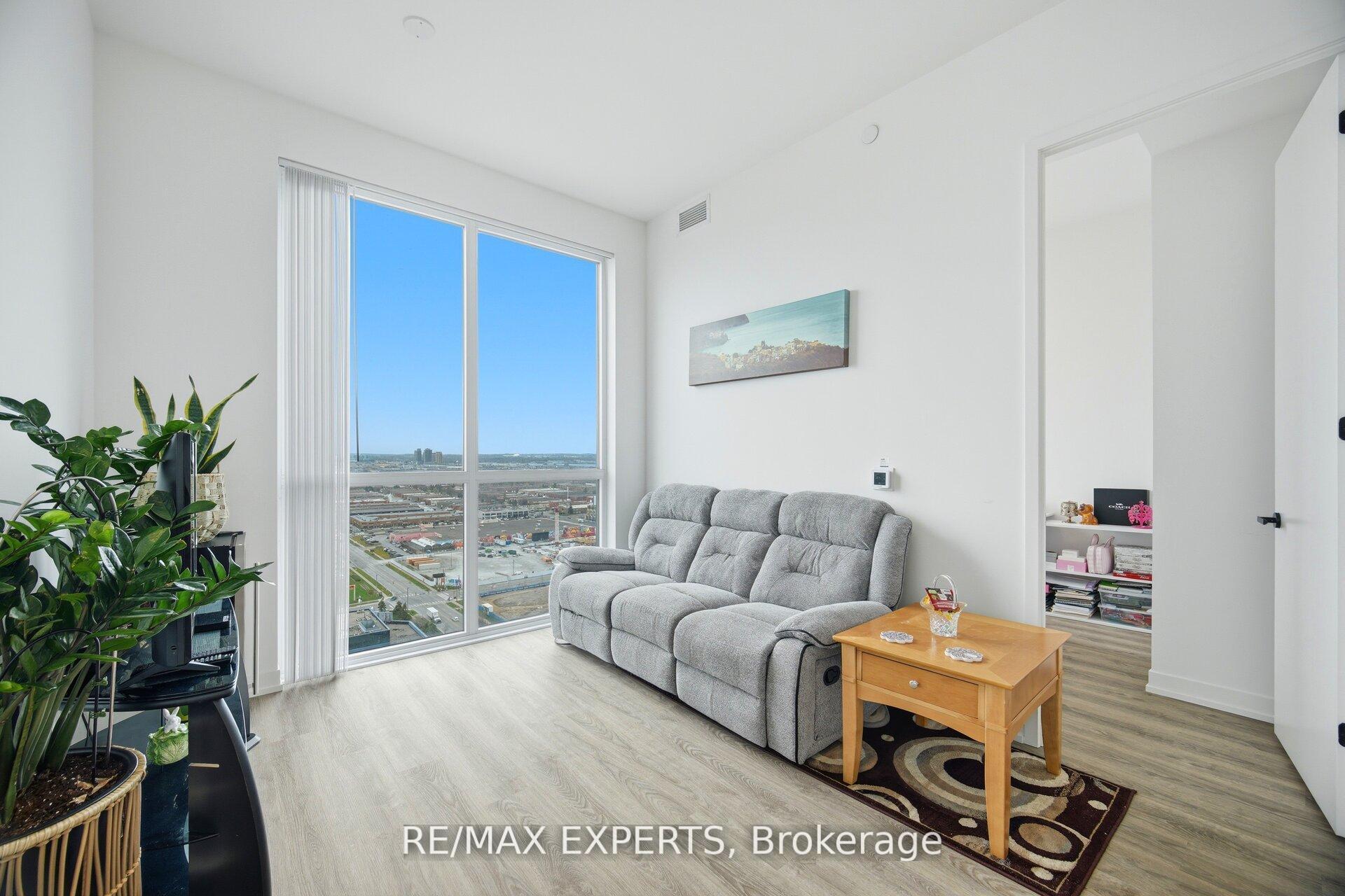 Photo 14 of Unit 2702, 8 Interchange Way, Vaughan, Vaughan Corporate Centre — HOMEH