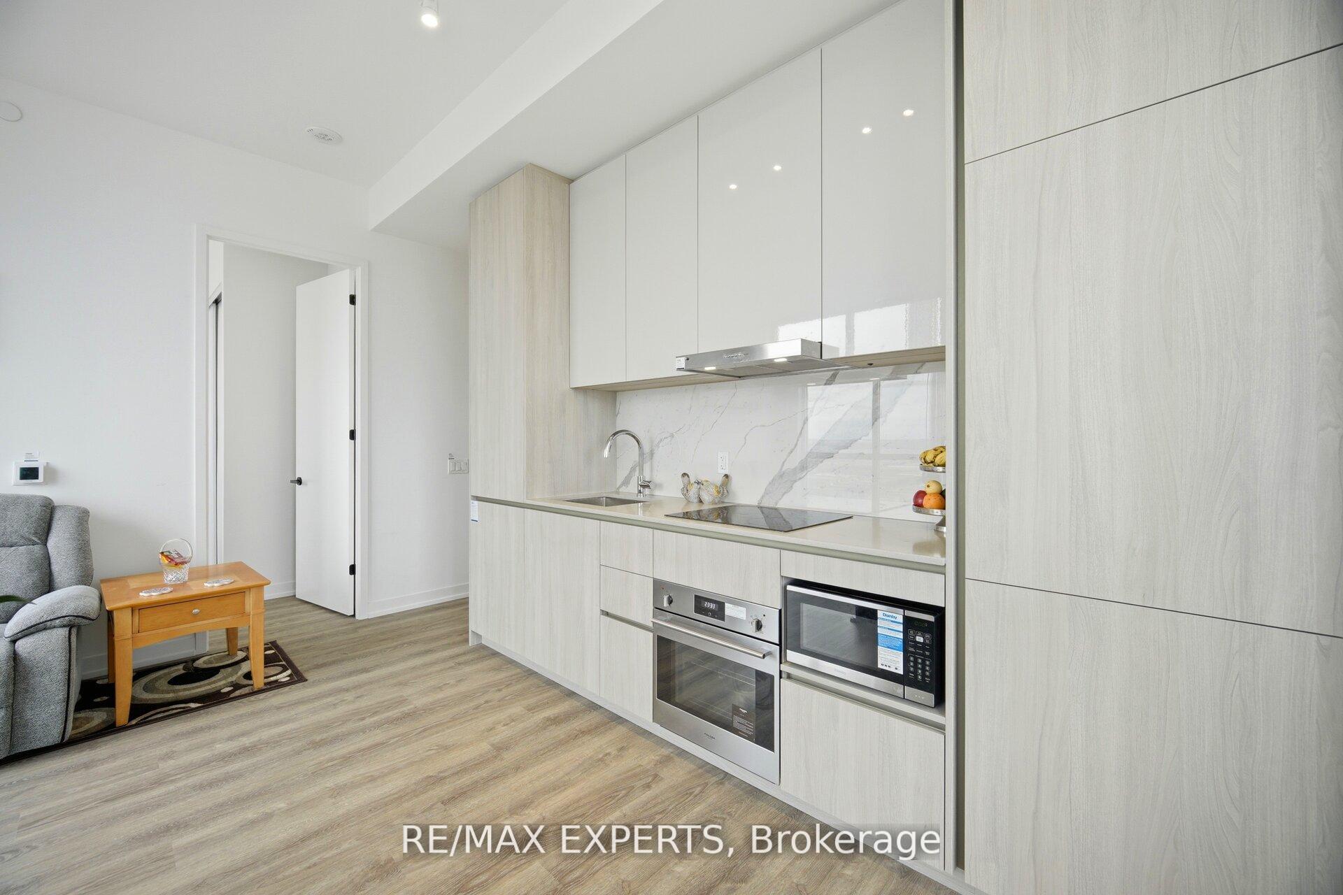 Photo 16 of Unit 2702, 8 Interchange Way, Vaughan, Vaughan Corporate Centre — HOMEH