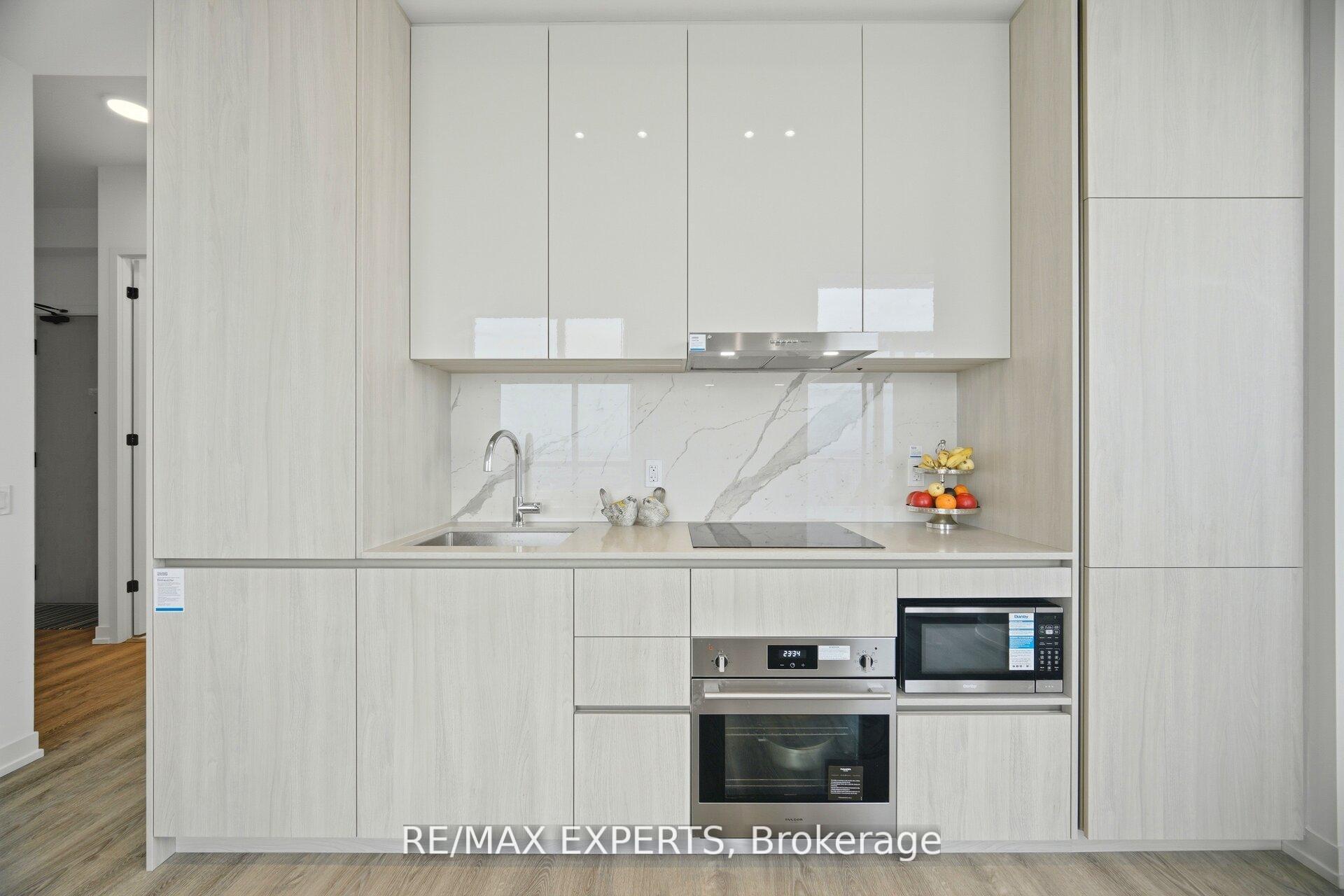 Photo 18 of Unit 2702, 8 Interchange Way, Vaughan, Vaughan Corporate Centre — HOMEH