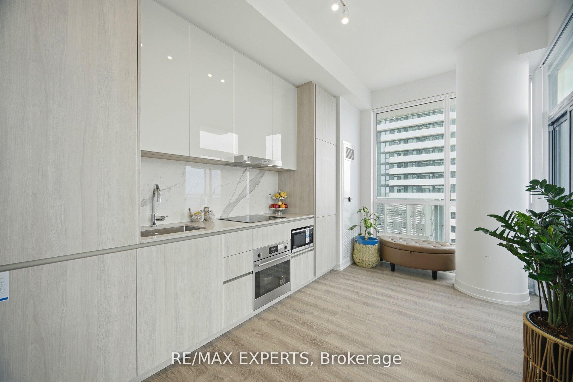 Photo 19 of Unit 2702, 8 Interchange Way, Vaughan, Vaughan Corporate Centre — HOMEH