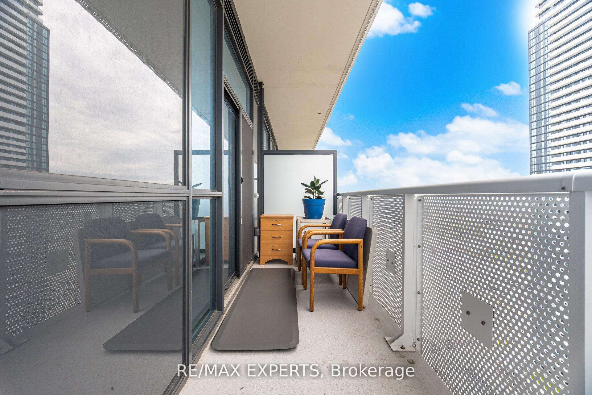 Photo 24 of Unit 2702, 8 Interchange Way, Vaughan, Vaughan Corporate Centre — HOMEH