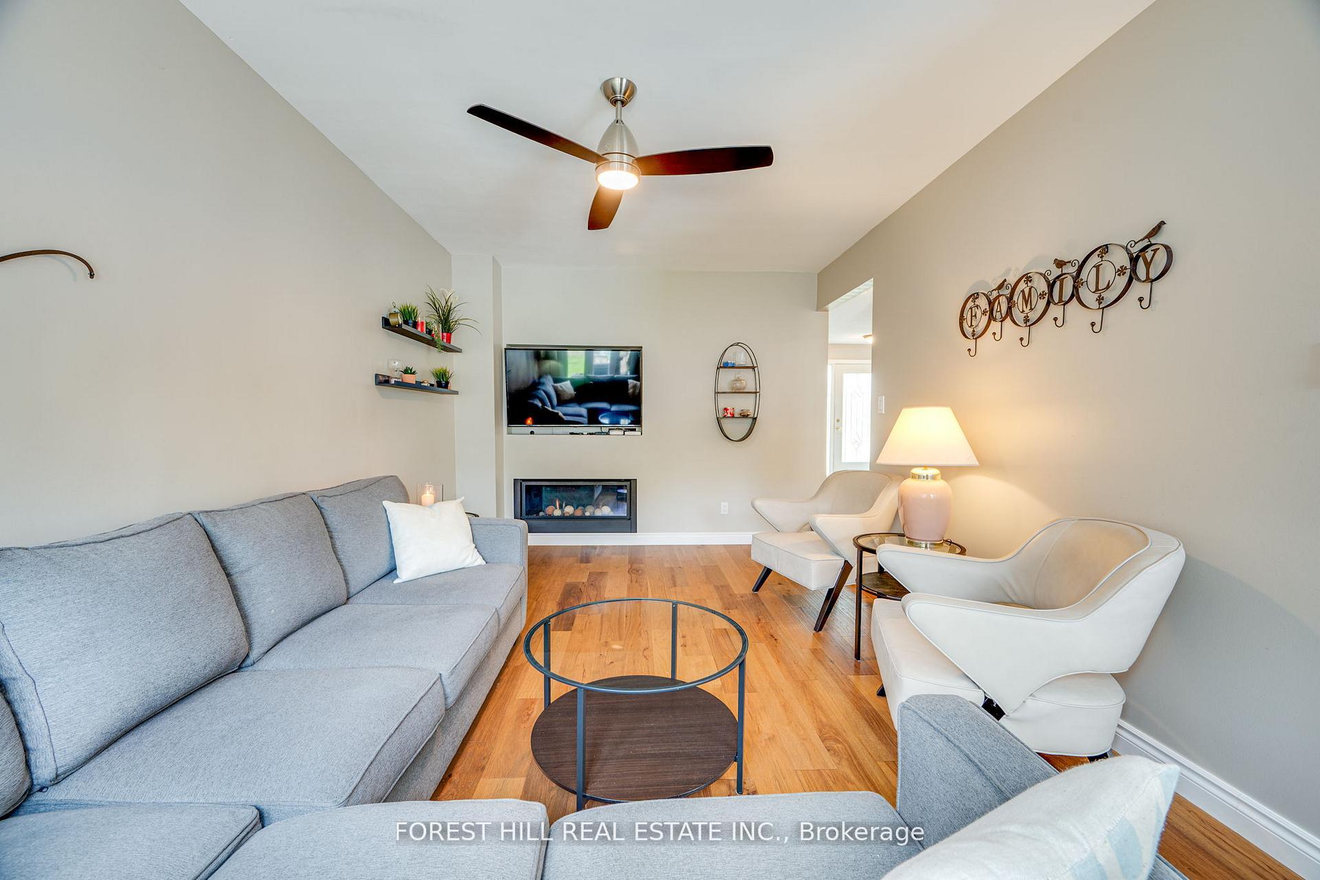 Photo 10 of 4 Milgate Place, Aurora, Aurora Highlands — HOMEH
