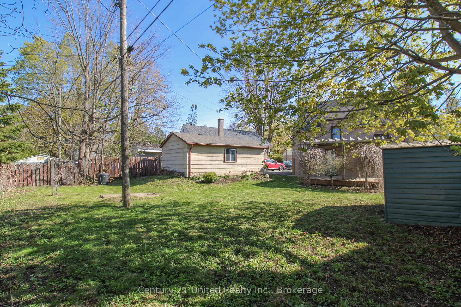 Photo 5 of 819 Argyle Street, Peterborough, Northcrest Ward 5 — HOMEH