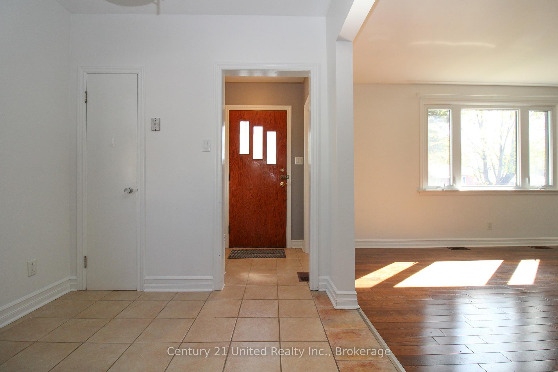 Photo 12 of 819 Argyle Street, Peterborough, Northcrest Ward 5 — HOMEH