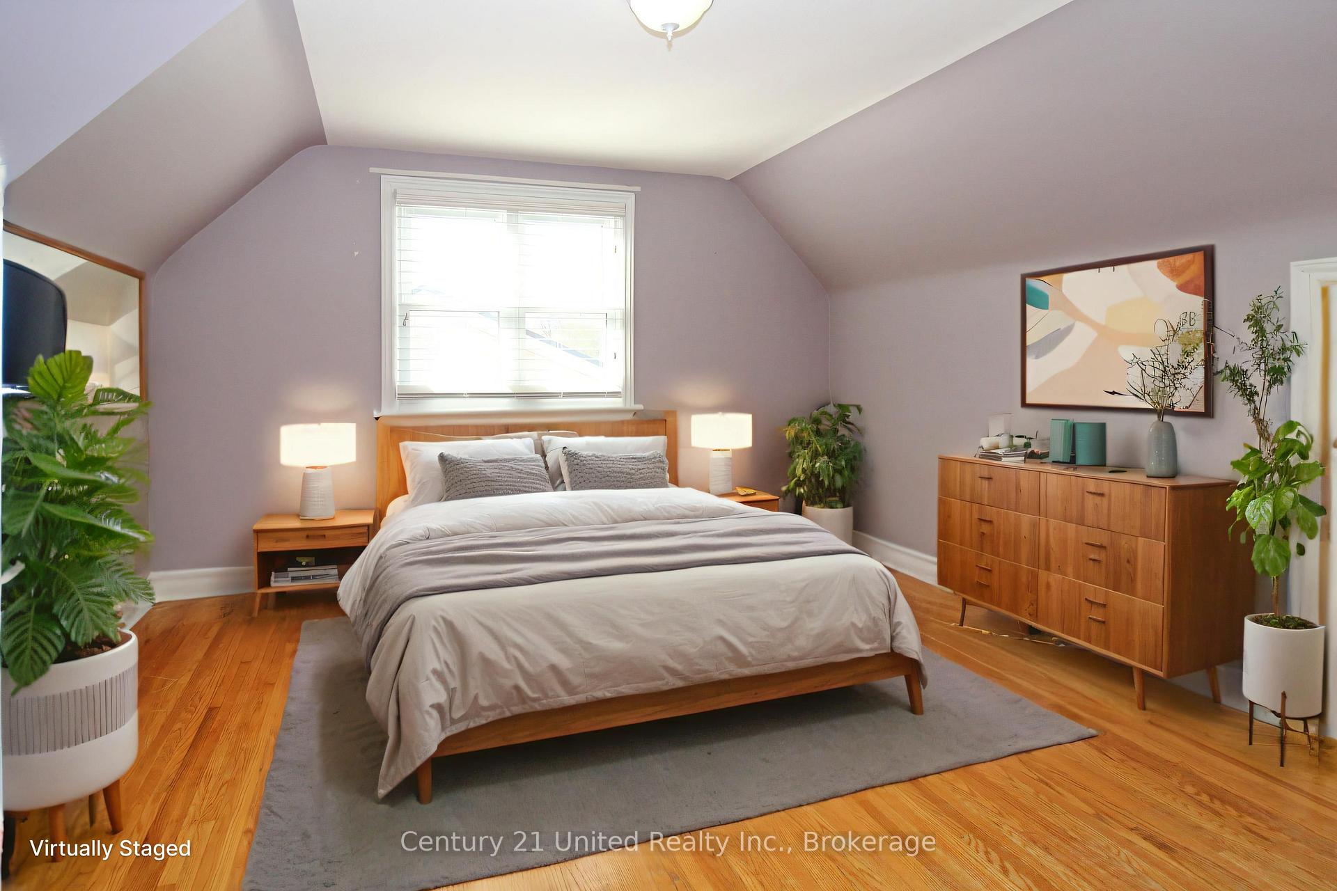 Photo 20 of 819 Argyle Street, Peterborough, Northcrest Ward 5 — HOMEH