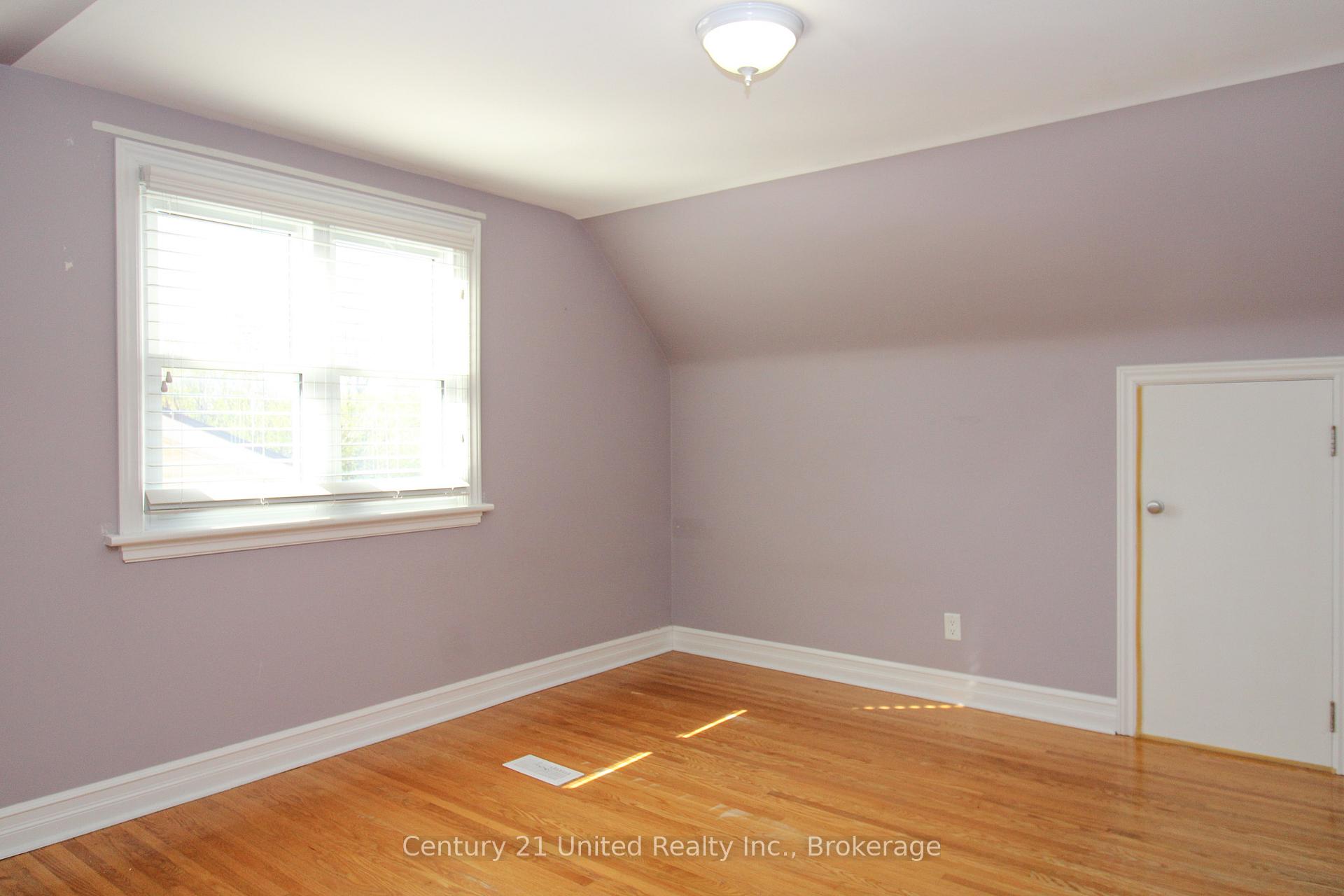 Photo 25 of 819 Argyle Street, Peterborough, Northcrest Ward 5 — HOMEH